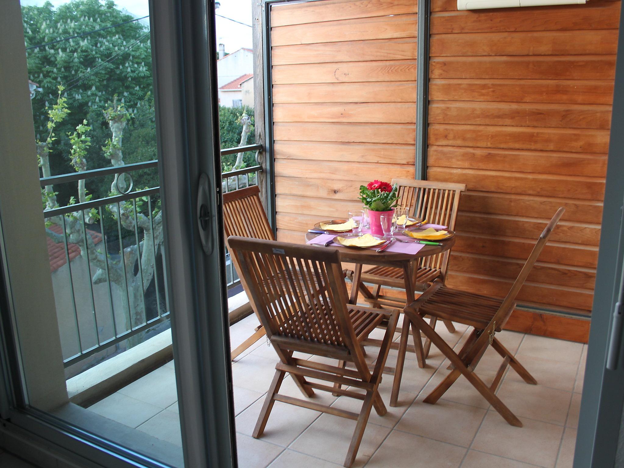 Photo 1 - 2 bedroom Apartment in La Ciotat with terrace and sea view