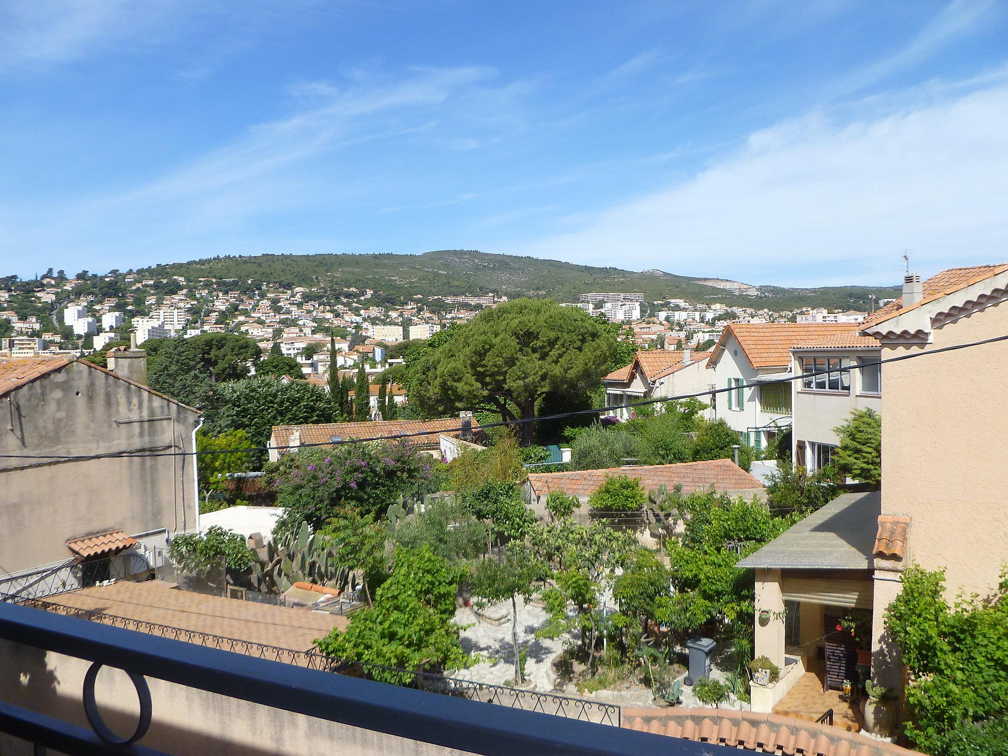 Foto 16 - Appartamento con 2 camere da letto a La Ciotat con terrazza e vista mare