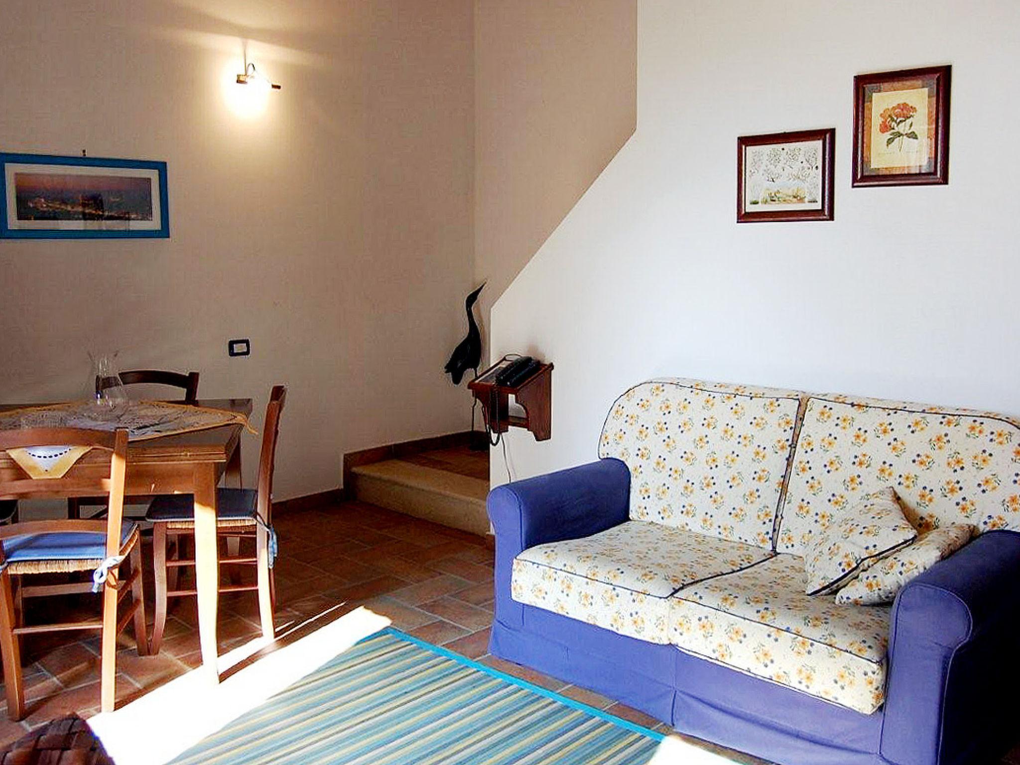 Photo 9 - 2 bedroom Apartment in Barberino Tavarnelle with swimming pool and garden