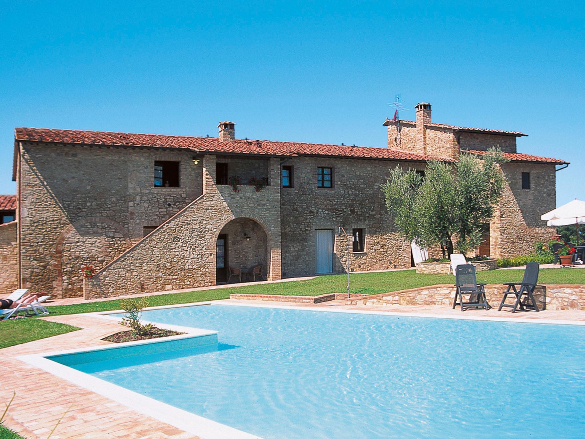 Foto 6 - Appartamento con 2 camere da letto a Barberino Tavarnelle con piscina e giardino