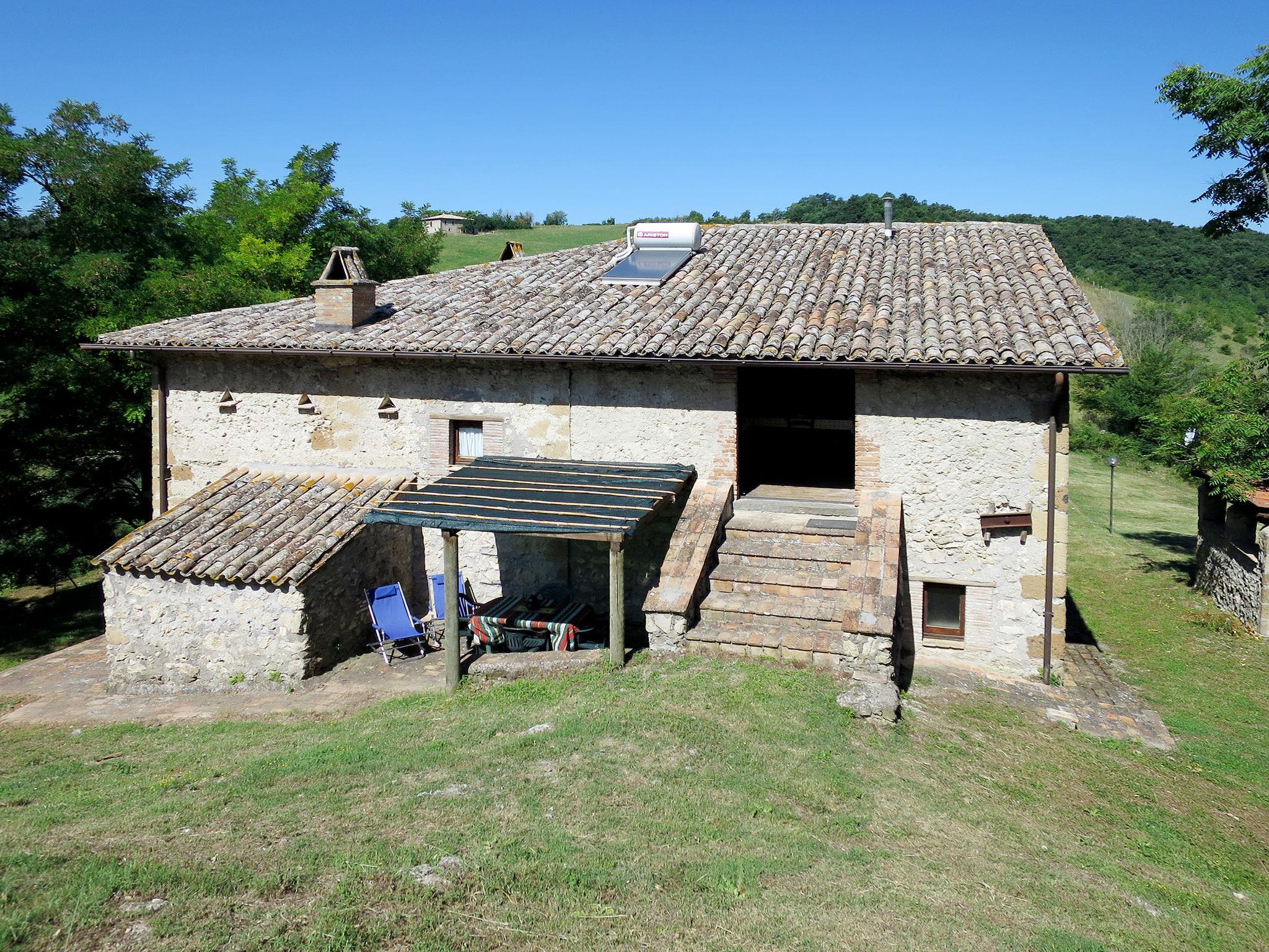 Foto 4 - Apartment mit 1 Schlafzimmer in Bagnoregio mit schwimmbad und garten