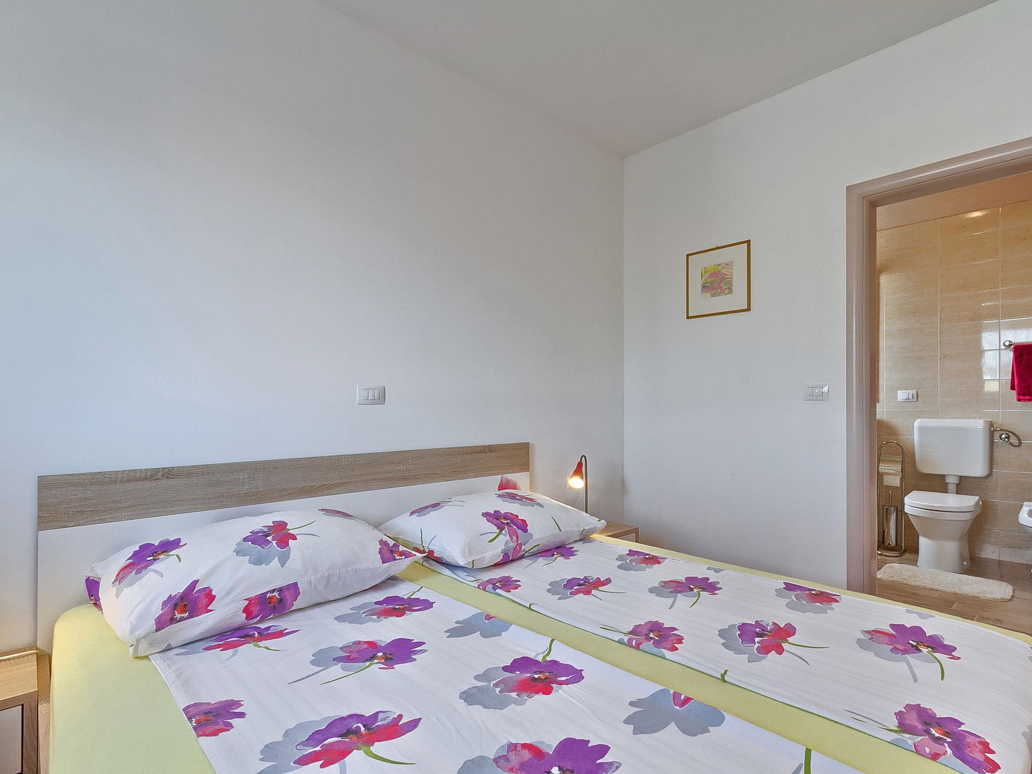 Foto 16 - Casa con 4 camere da letto a Vodnjan con piscina privata e vista mare