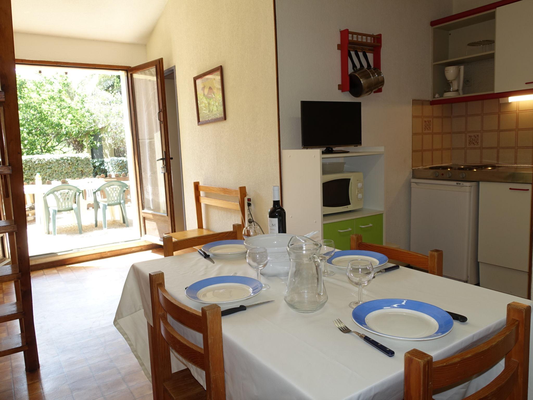 Photo 3 - Maison de 1 chambre à Gruissan avec piscine et jardin