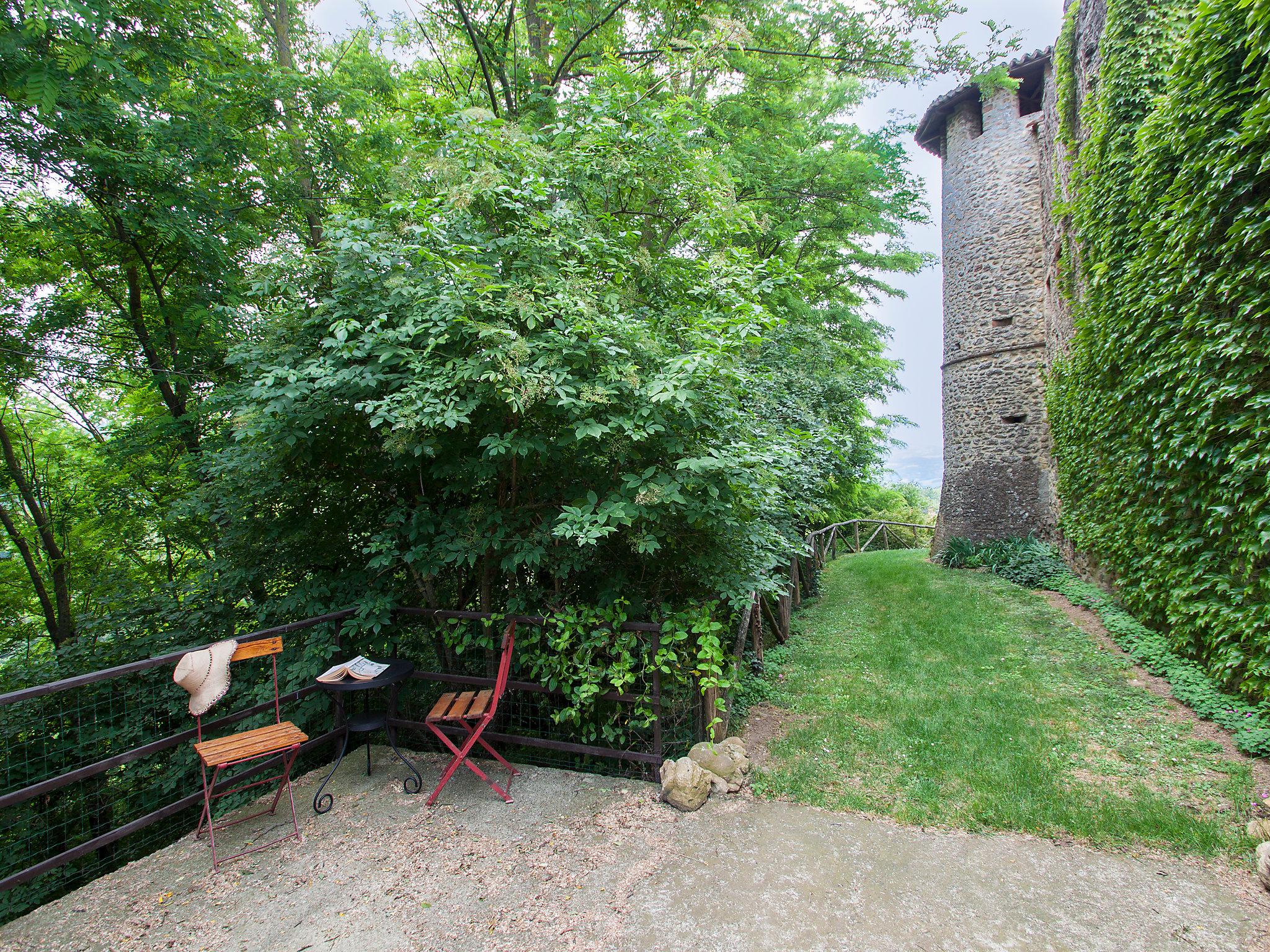 Foto 31 - Apartamento de 1 quarto em Carpaneto Piacentino com jardim