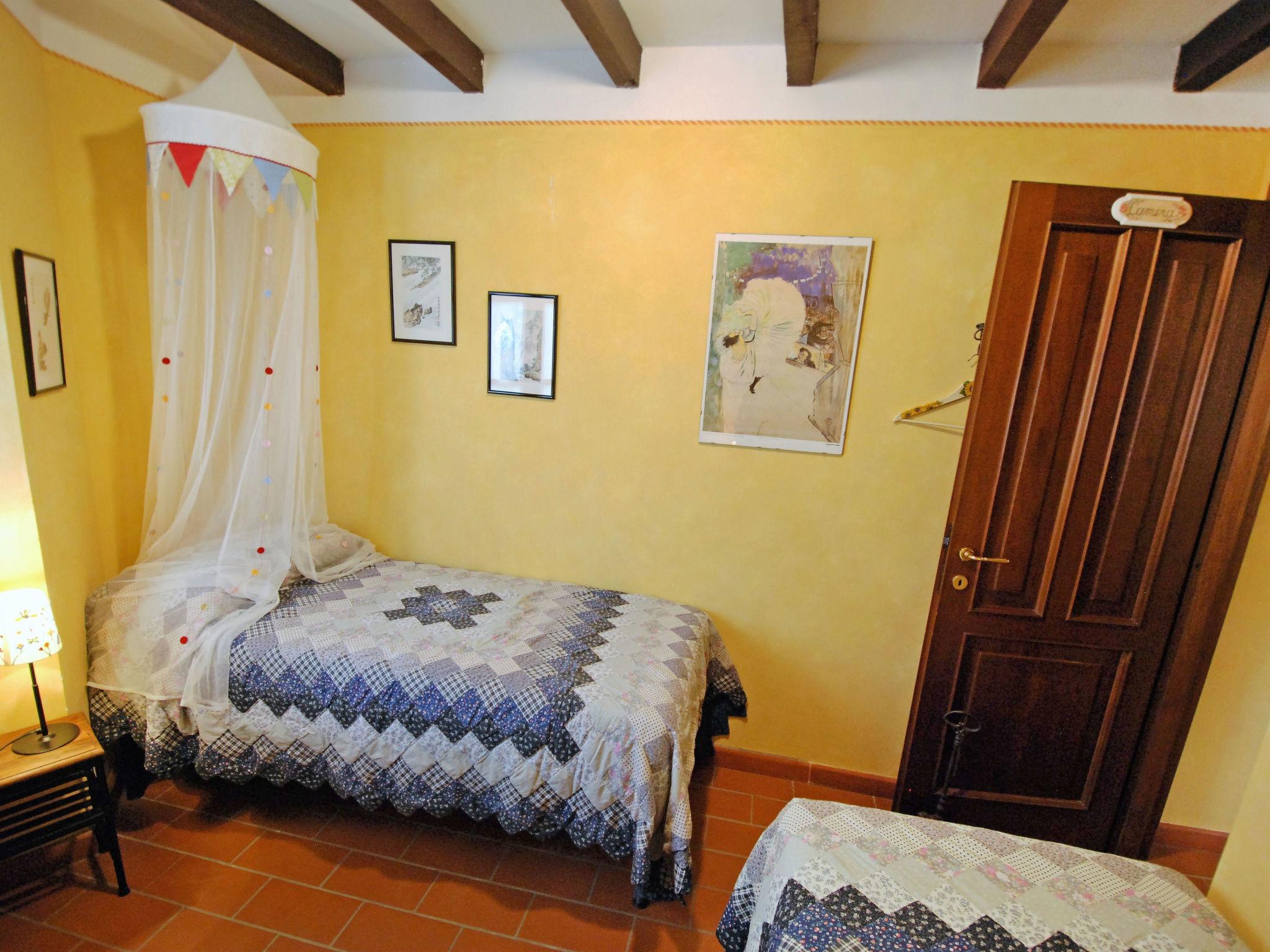 Foto 16 - Apartment mit 1 Schlafzimmer in Carpaneto Piacentino mit garten
