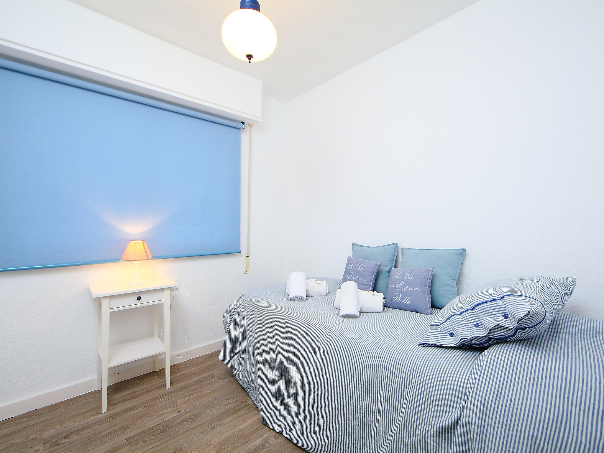 Foto 16 - Apartamento de 3 habitaciones en Benidorm con piscina y vistas al mar