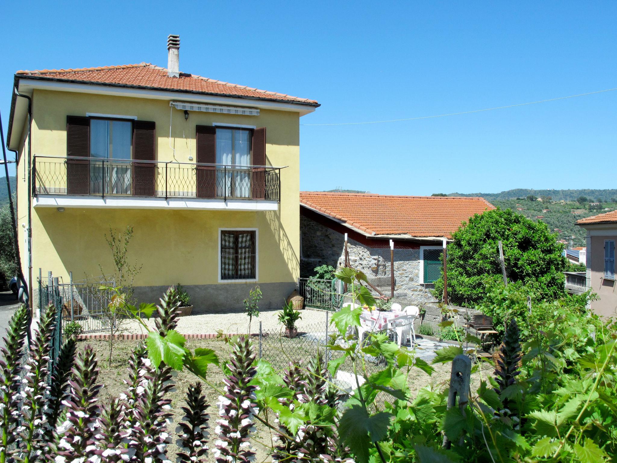 Photo 2 - Maison de 3 chambres à Dolcedo avec jardin