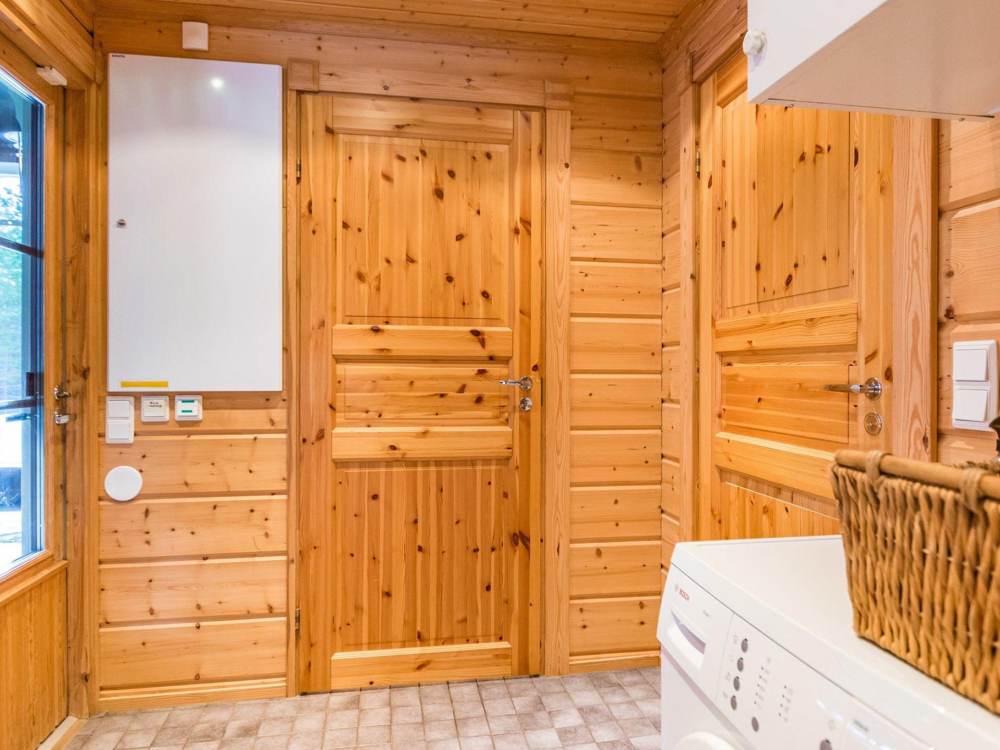Foto 18 - Casa de 2 habitaciones en Kuusamo con sauna y vistas a la montaña