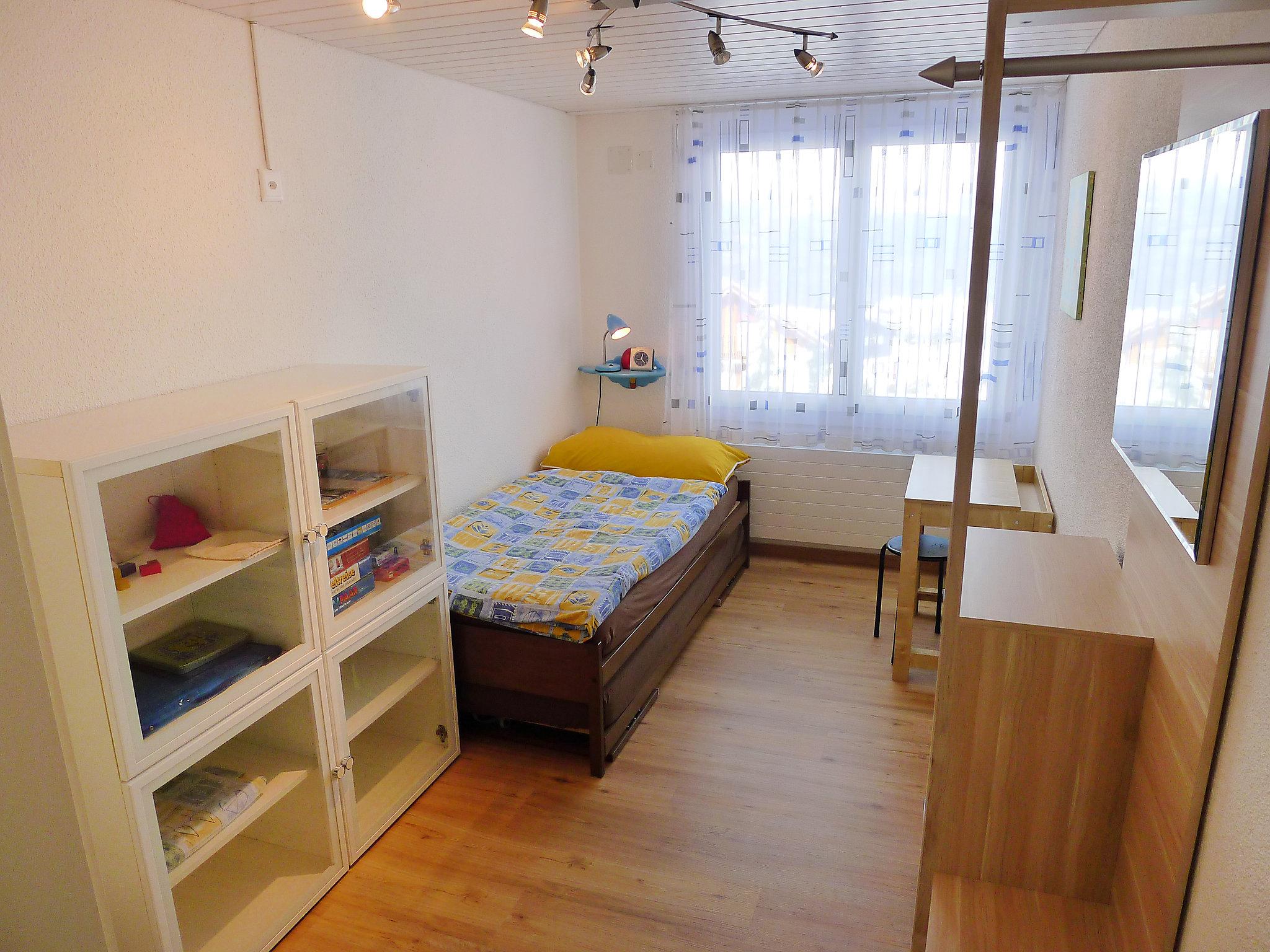 Foto 4 - Apartamento de 3 habitaciones en Emmetten con jardín