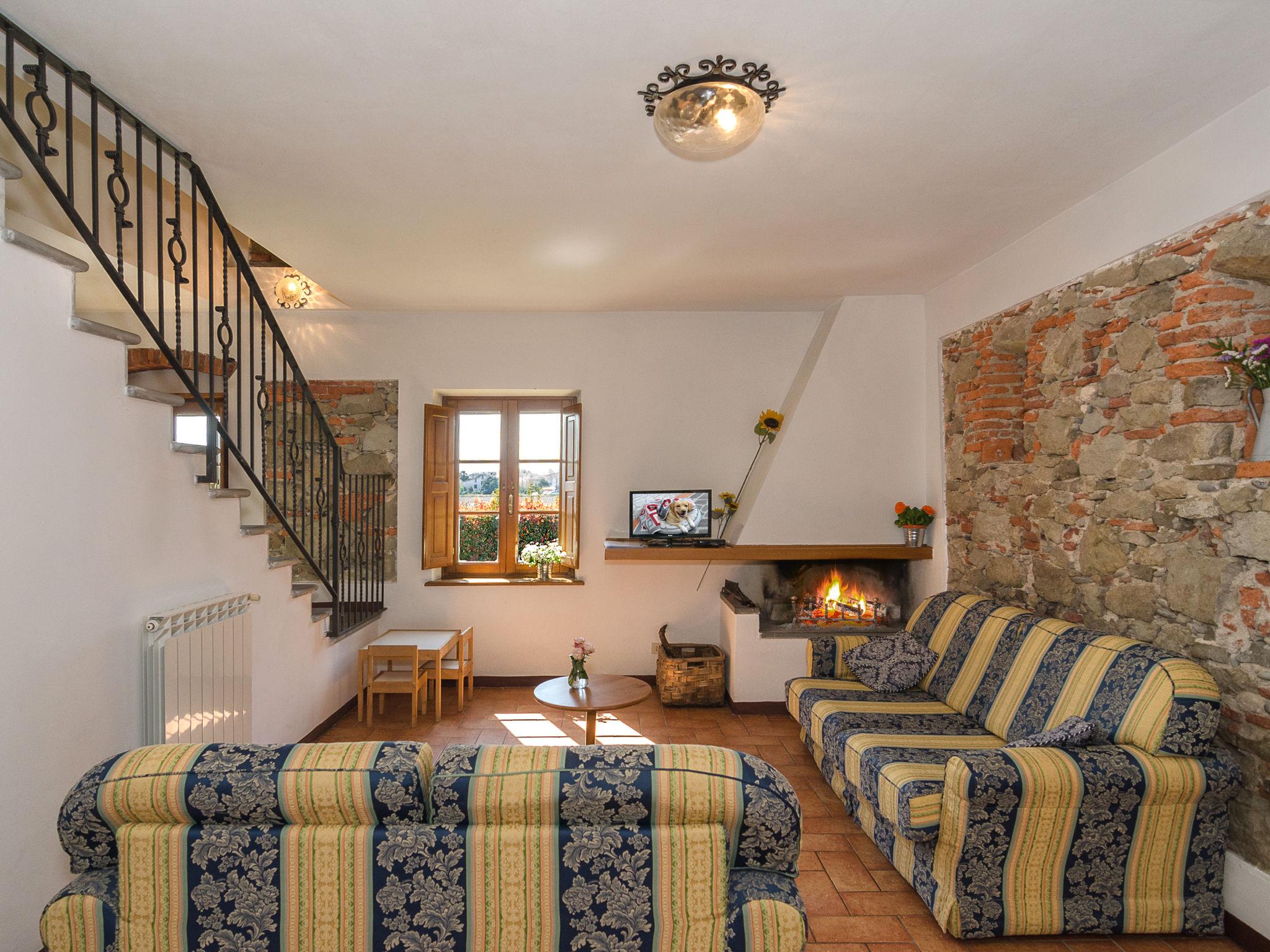 Photo 5 - 3 bedroom House in Lucca with swimming pool and garden