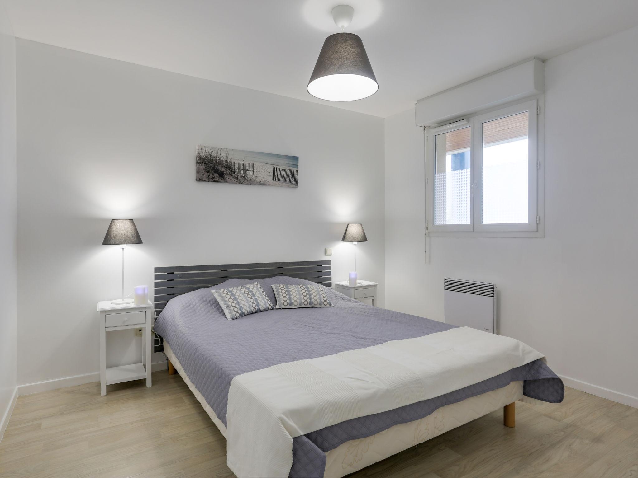 Foto 8 - Appartamento con 2 camere da letto a Mimizan con vista mare