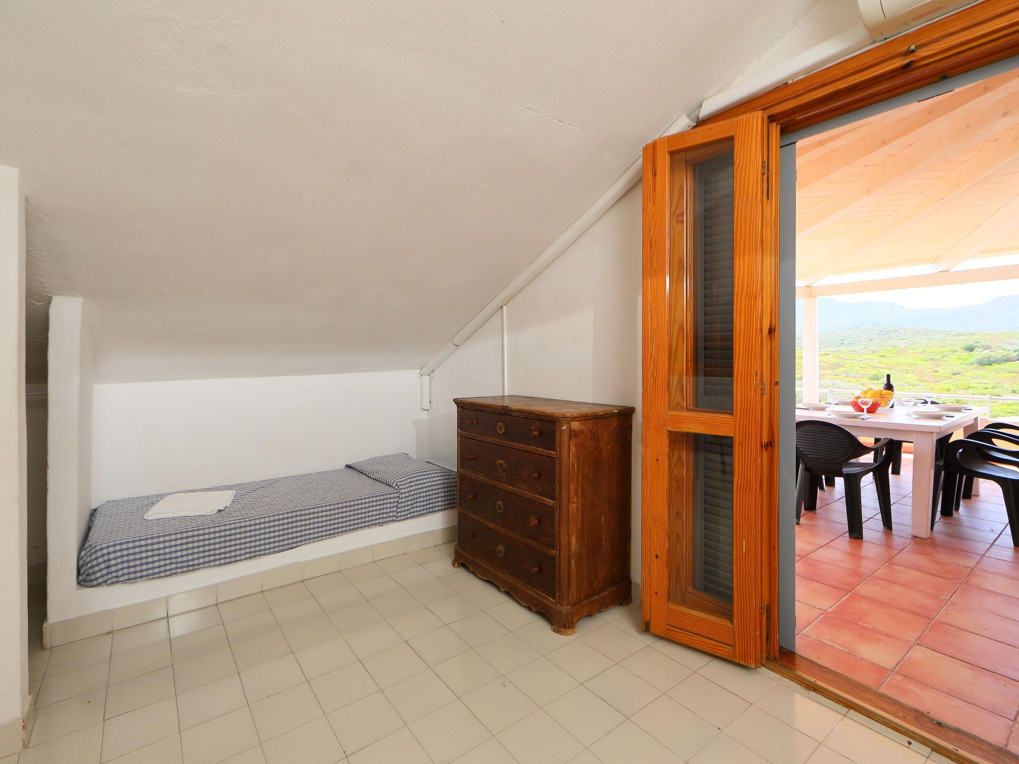 Photo 10 - 2 bedroom Apartment in Golfo Aranci with garden and terrace