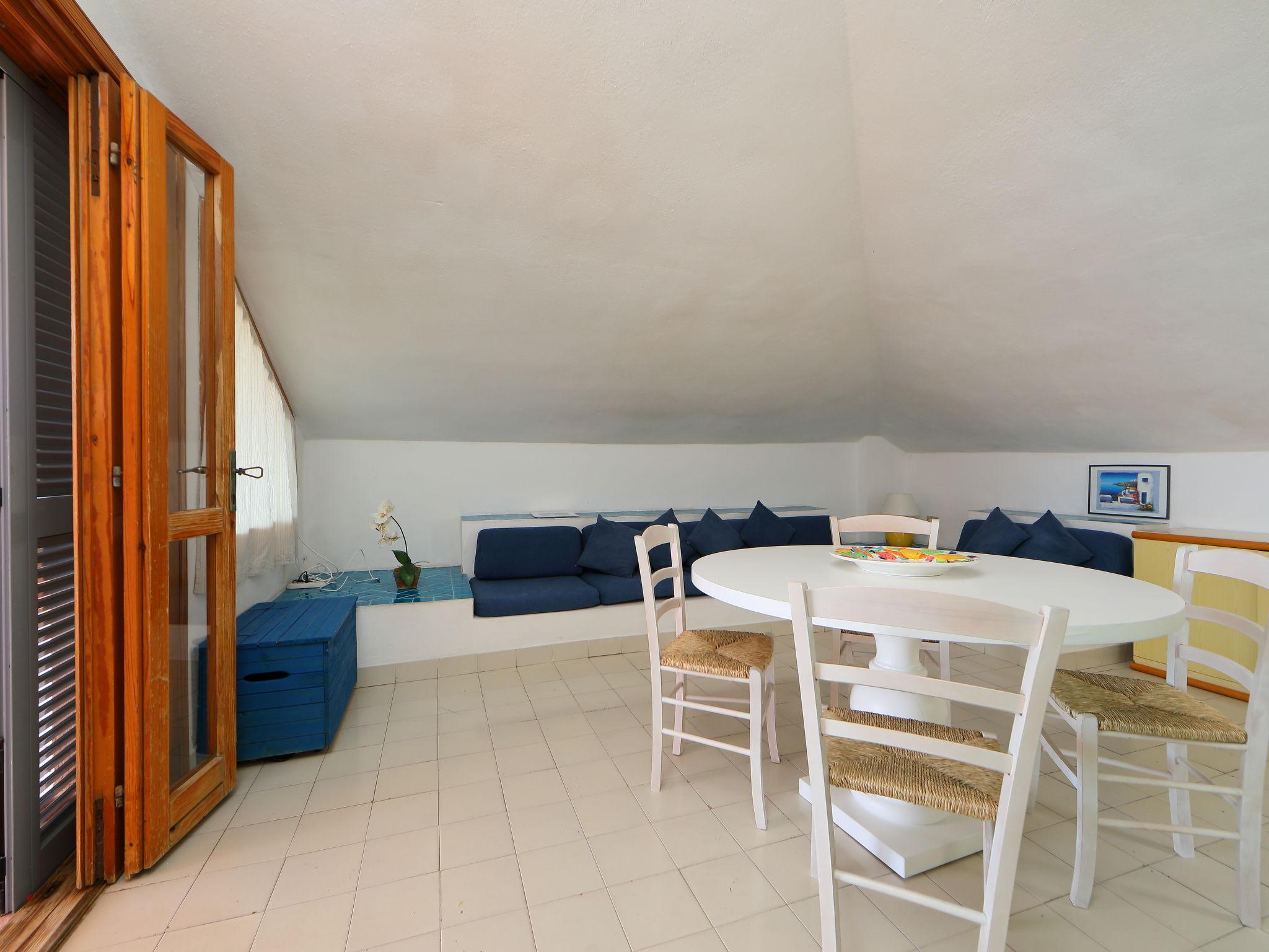 Photo 6 - 2 bedroom Apartment in Golfo Aranci with garden and terrace