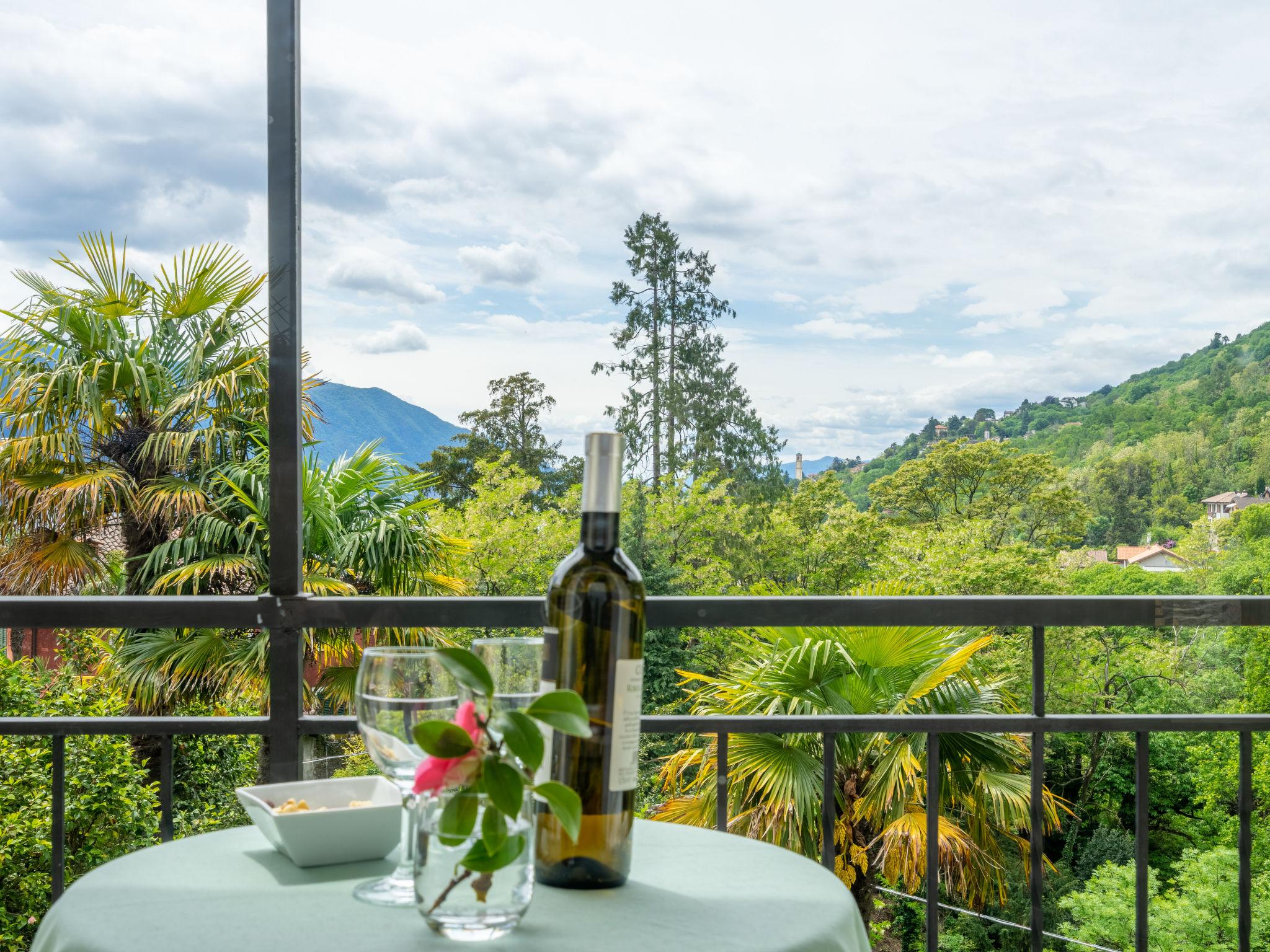 Foto 4 - Casa de 2 quartos em Cannero Riviera com jardim e vista para a montanha