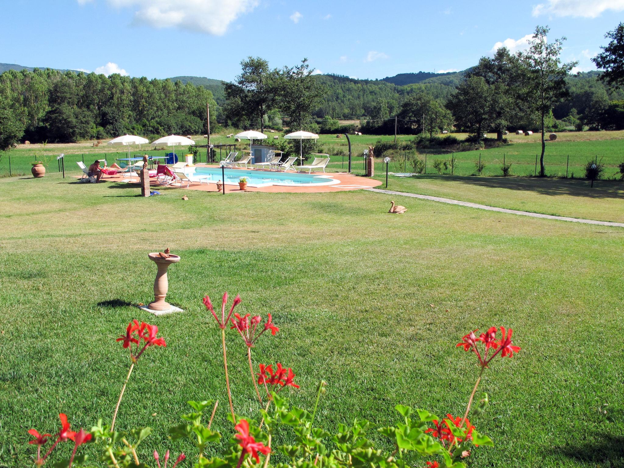 Photo 36 - Maison de 2 chambres à Montieri avec piscine et jardin