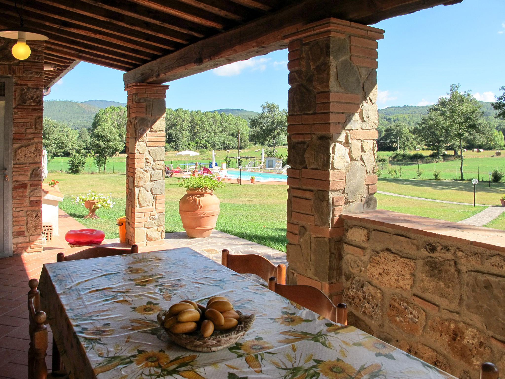 Photo 2 - Maison de 2 chambres à Montieri avec piscine et jardin