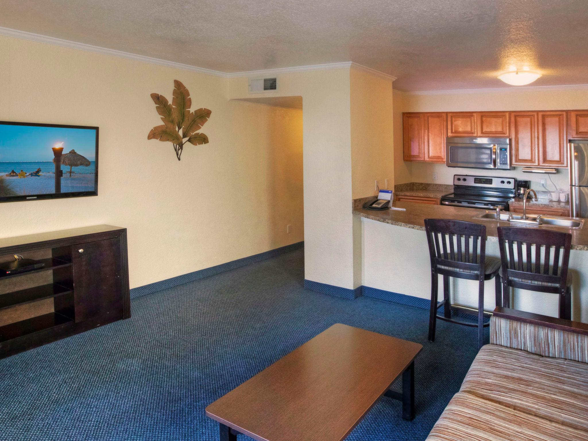 Foto 7 - Apartment mit 1 Schlafzimmer in Tampa mit schwimmbad und blick aufs meer