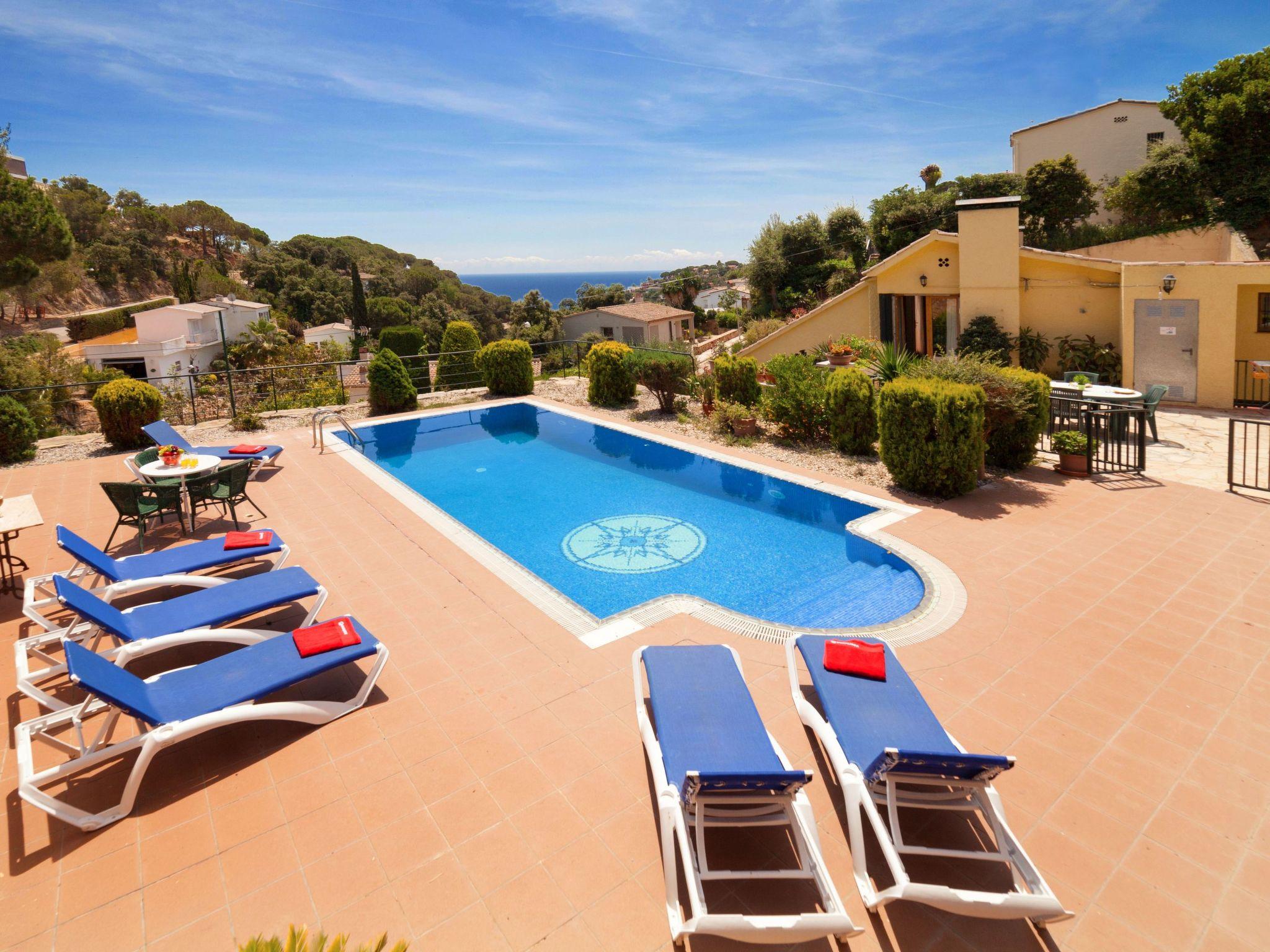 Foto 18 - Haus mit 3 Schlafzimmern in Tossa de Mar mit privater pool und blick aufs meer