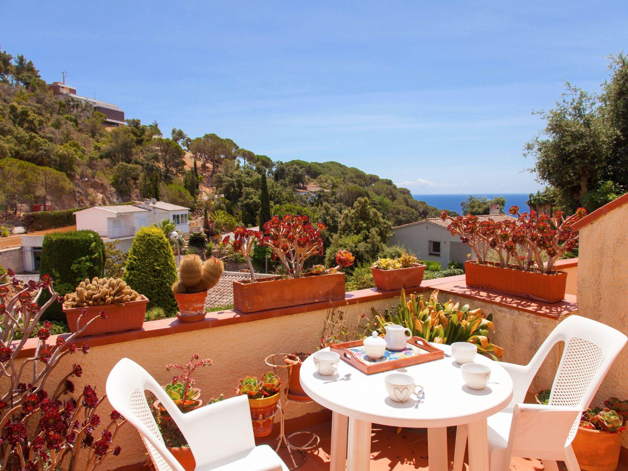 Photo 3 - 3 bedroom House in Tossa de Mar with private pool and sea view