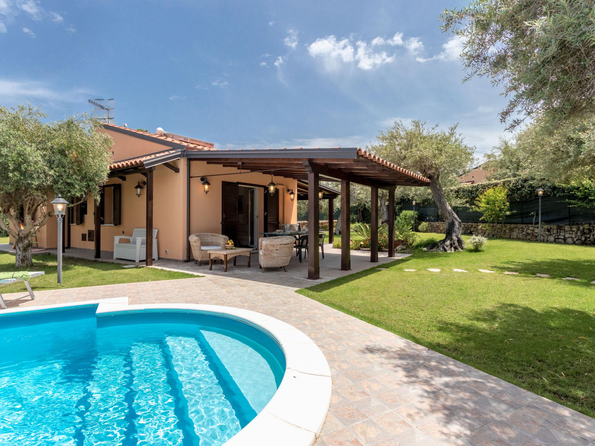 Photo 2 - Maison de 3 chambres à Cefalù avec piscine privée et vues à la mer