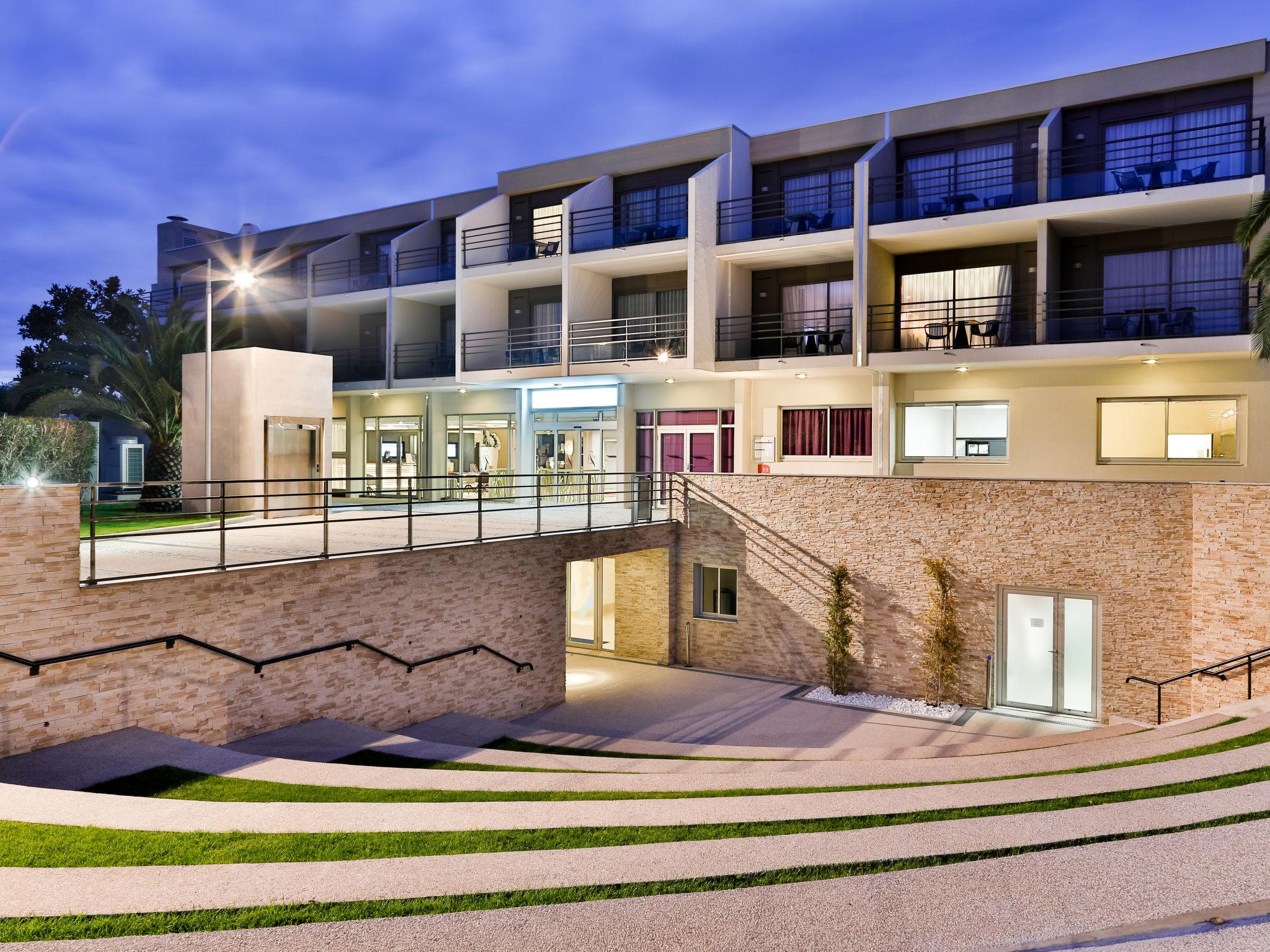 Photo 29 - Apartment in Antibes with swimming pool and garden