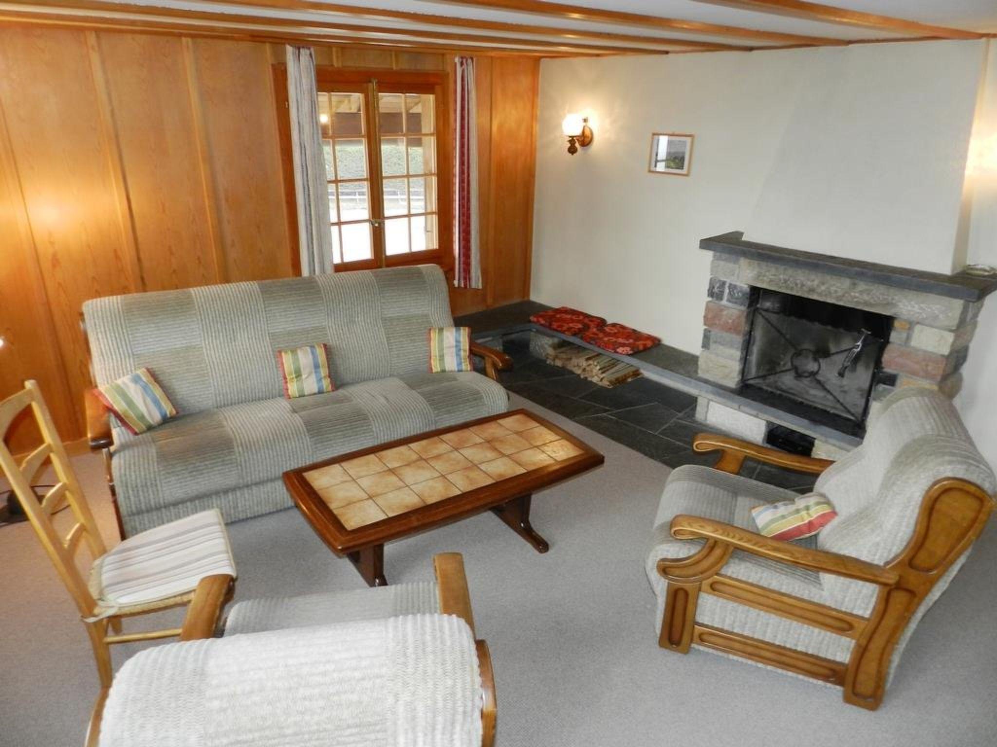 Photo 11 - 3 bedroom Apartment in Saanen