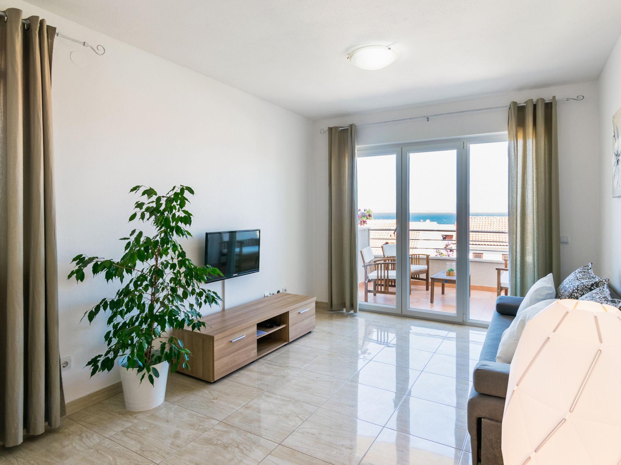 Foto 9 - Apartamento de 1 habitación en Sutivan con piscina y vistas al mar