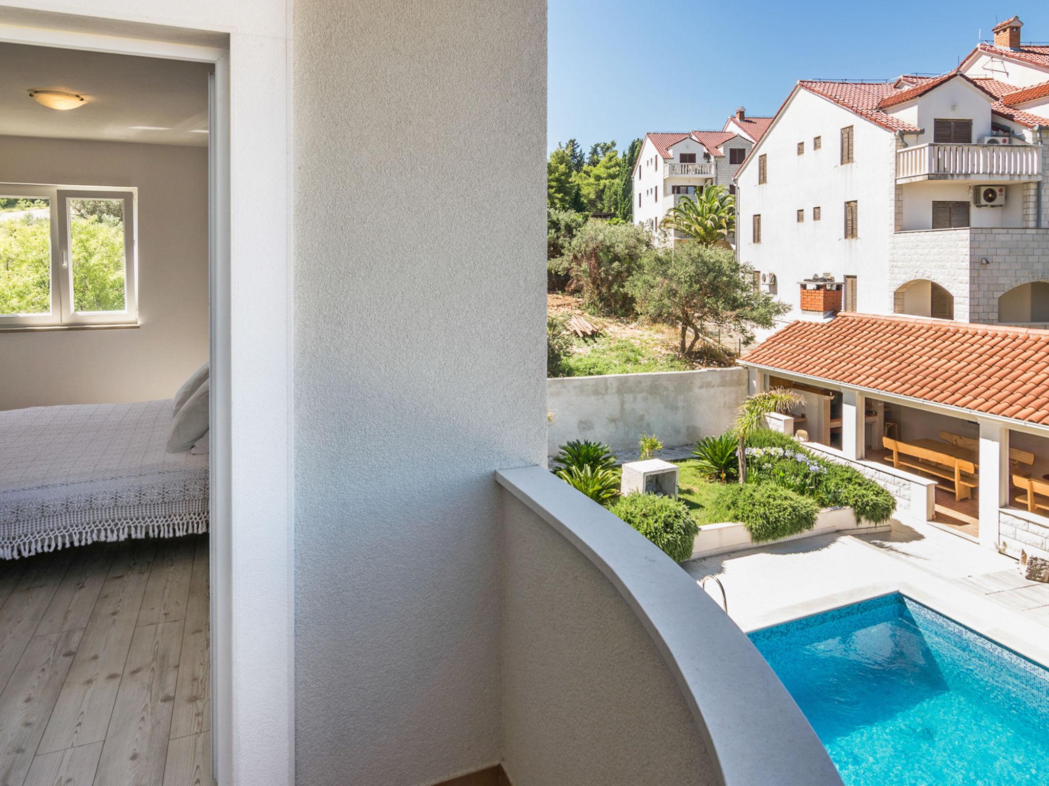 Foto 15 - Apartamento de 1 habitación en Sutivan con piscina y vistas al mar