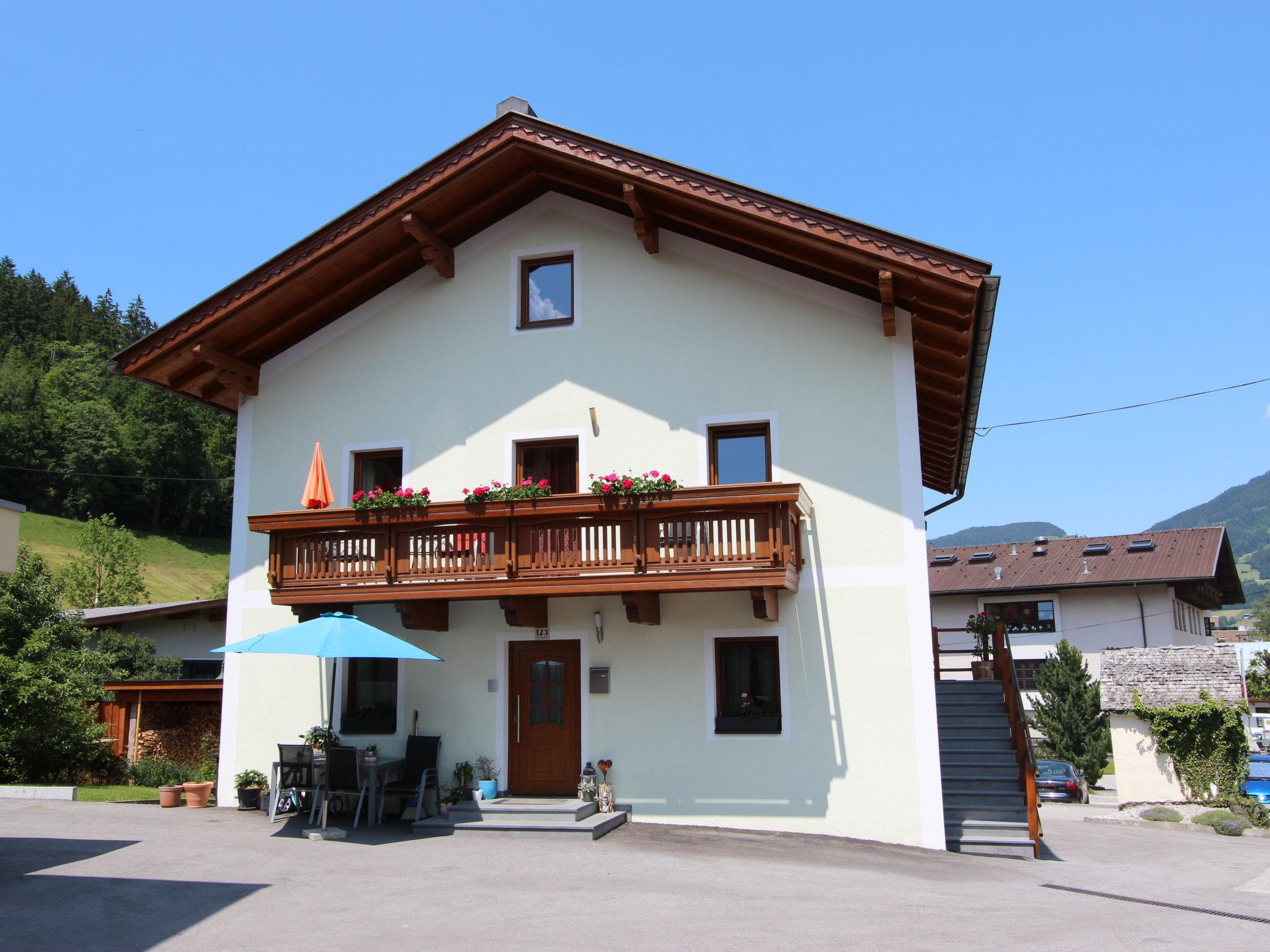 Photo 21 - Appartement de 4 chambres à Fügen avec vues sur la montagne