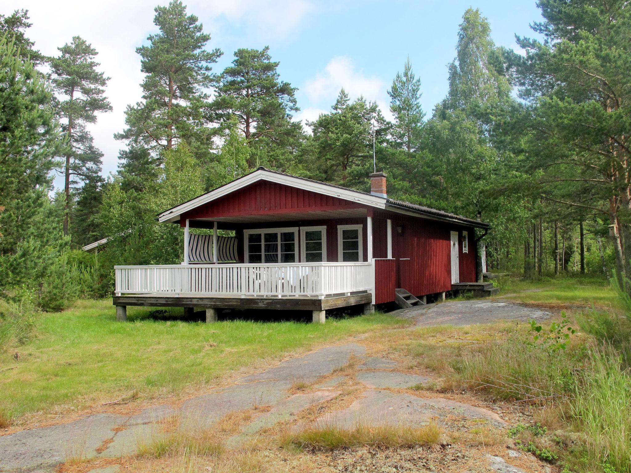 Foto 1 - Casa con 2 camere da letto a Karlstad con giardino e terrazza