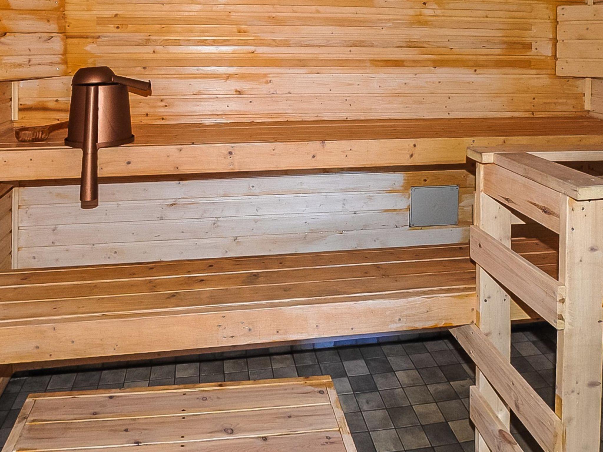 Photo 14 - Maison de 1 chambre à Saarijärvi avec sauna