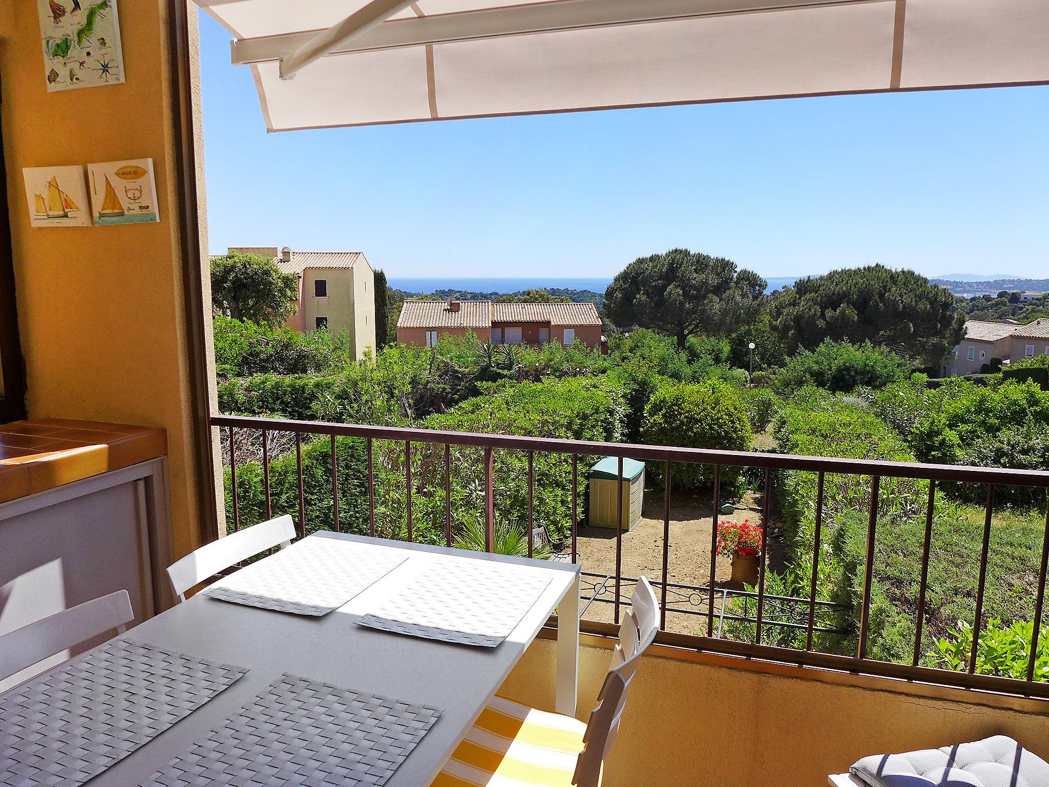 Photo 7 - Appartement de 2 chambres à La Croix-Valmer avec piscine et vues à la mer