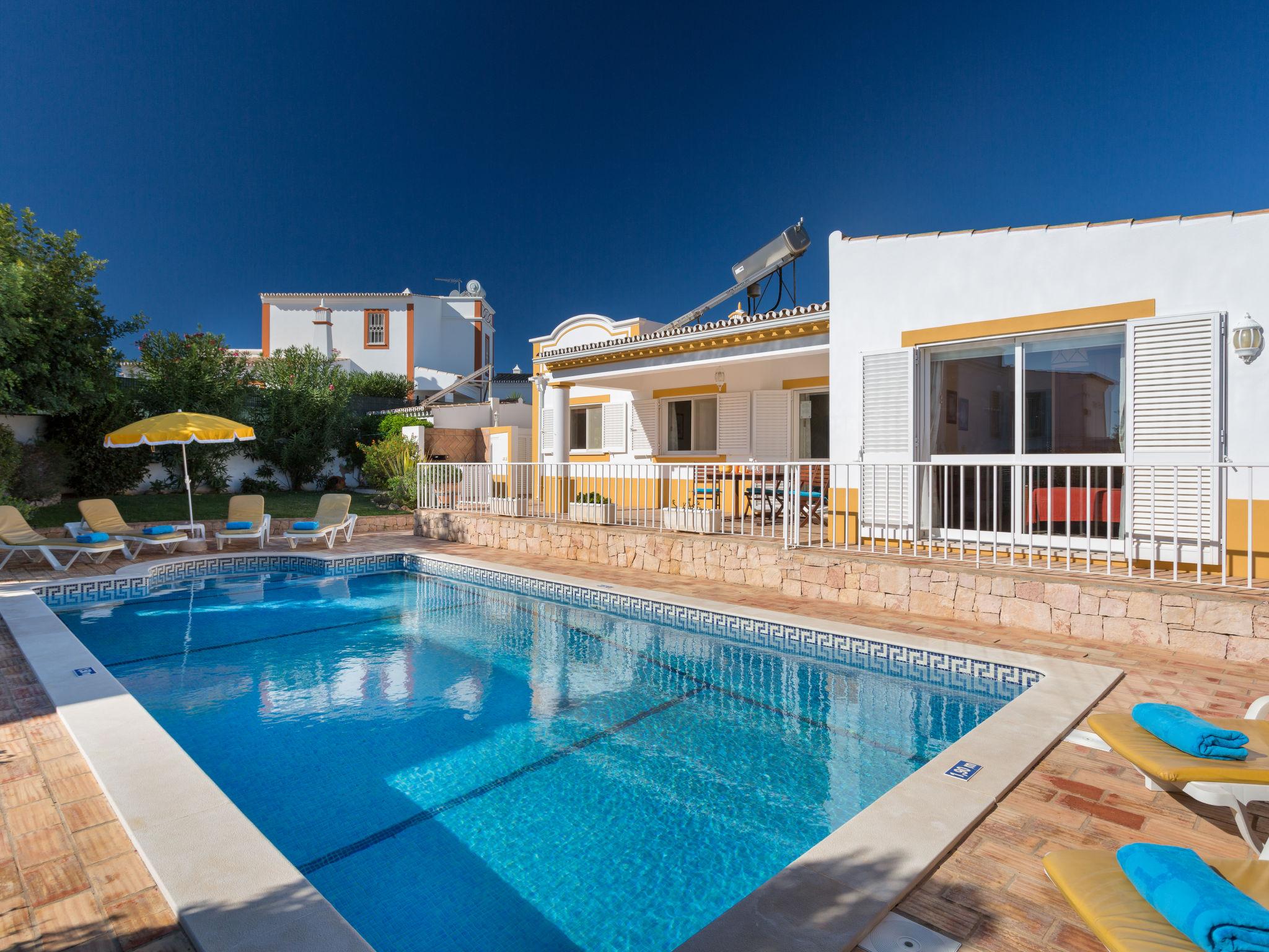 Foto 1 - Casa con 3 camere da letto a Albufeira con piscina privata e terrazza