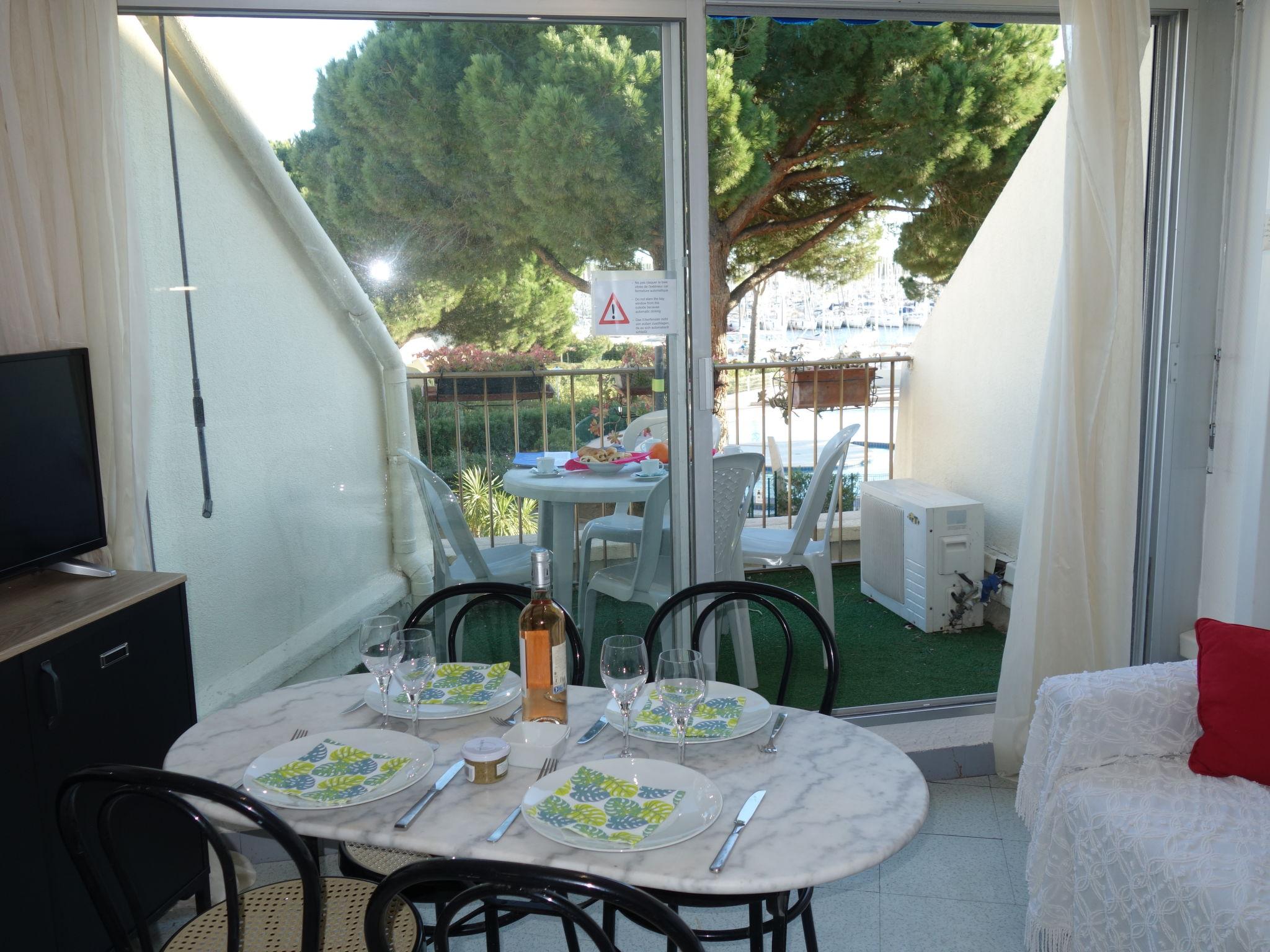 Photo 3 - Appartement de 1 chambre à Le Grau-du-Roi avec piscine et terrasse