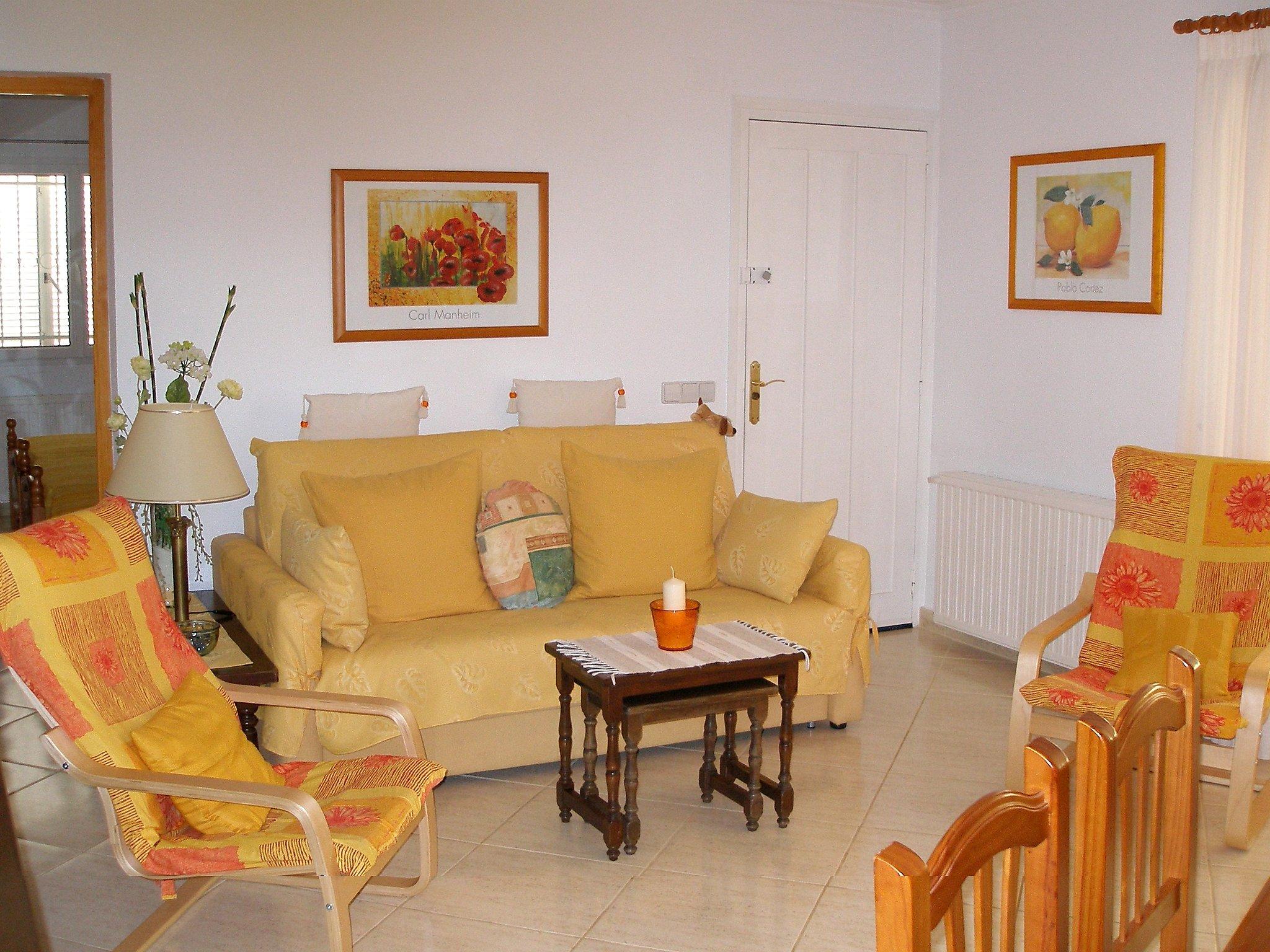 Photo 3 - 2 bedroom House in Dénia with garden and sea view