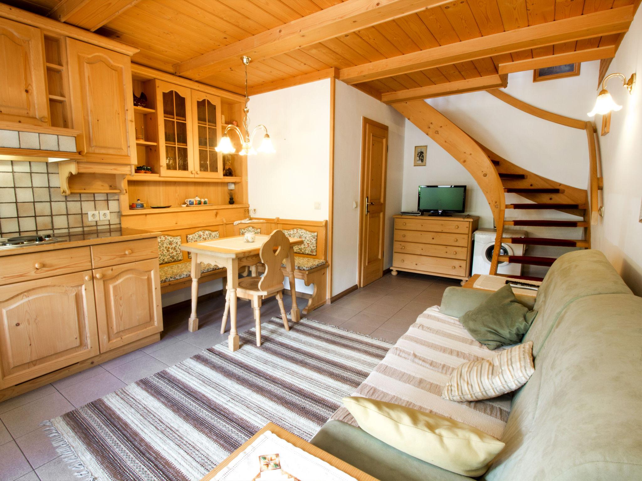 Foto 2 - Apartment mit 1 Schlafzimmer in Bled mit garten und terrasse