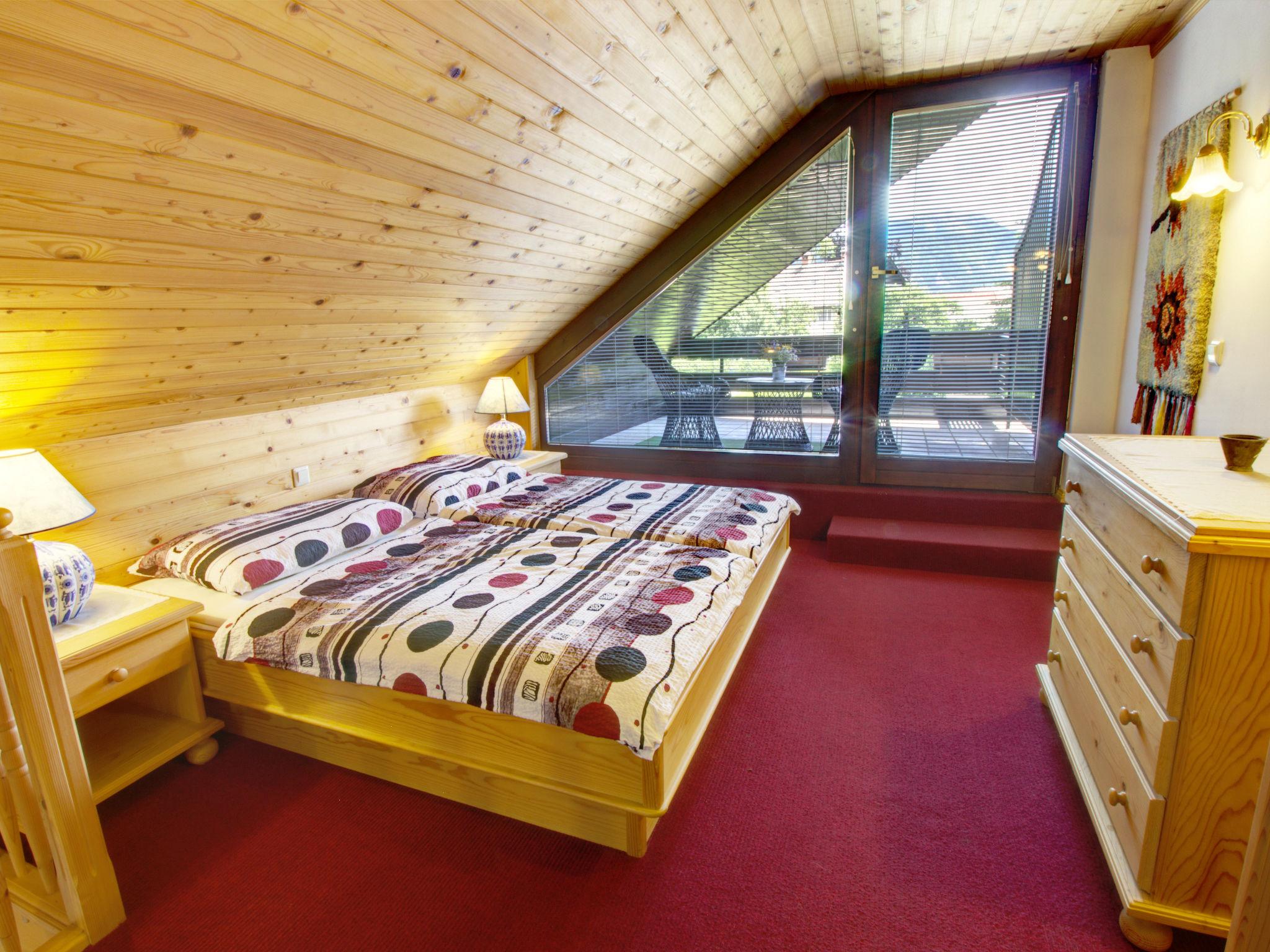 Foto 5 - Appartamento con 1 camera da letto a Bled con giardino e terrazza