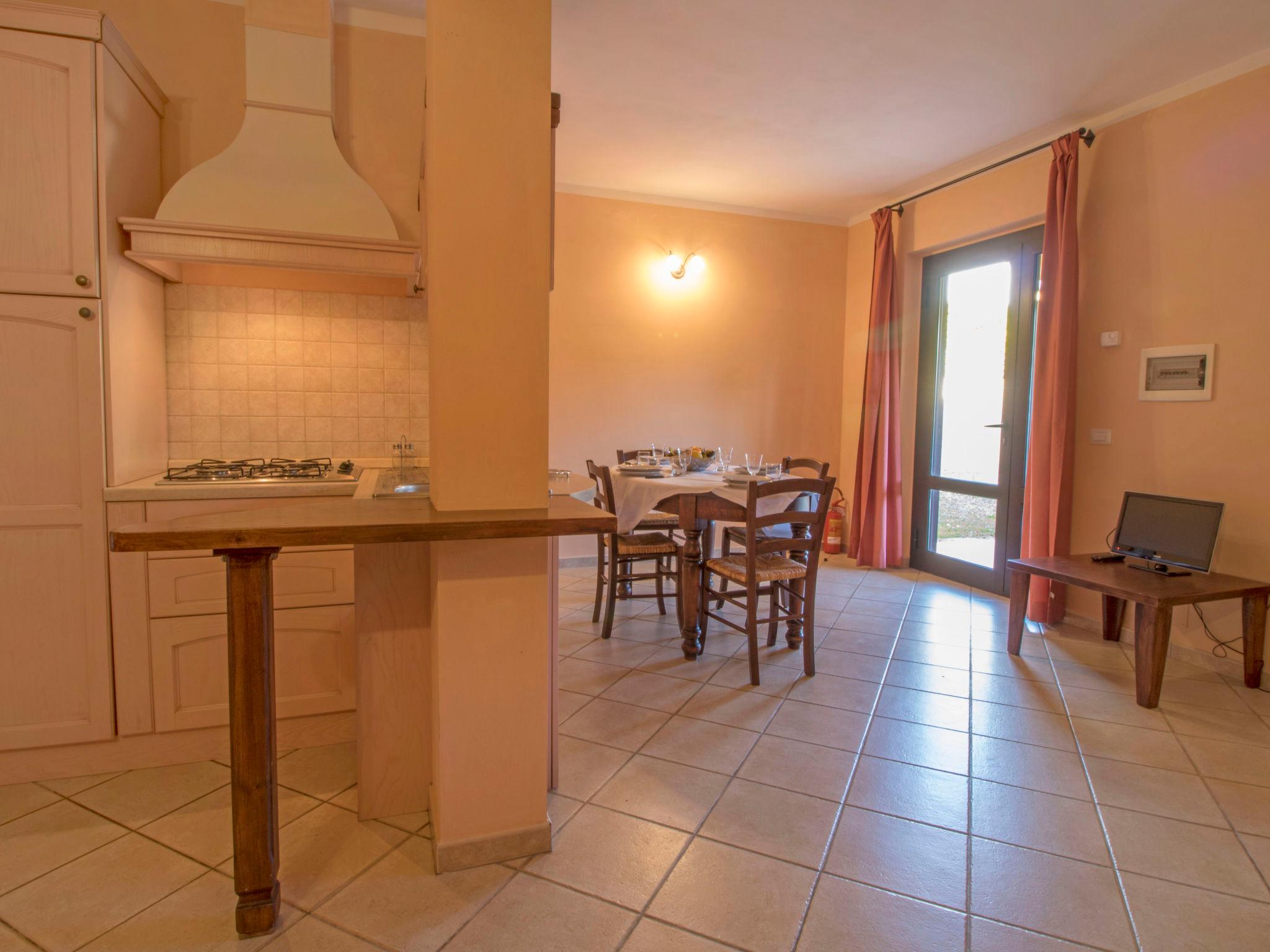 Photo 9 - 2 bedroom Apartment in Sorano with swimming pool and garden