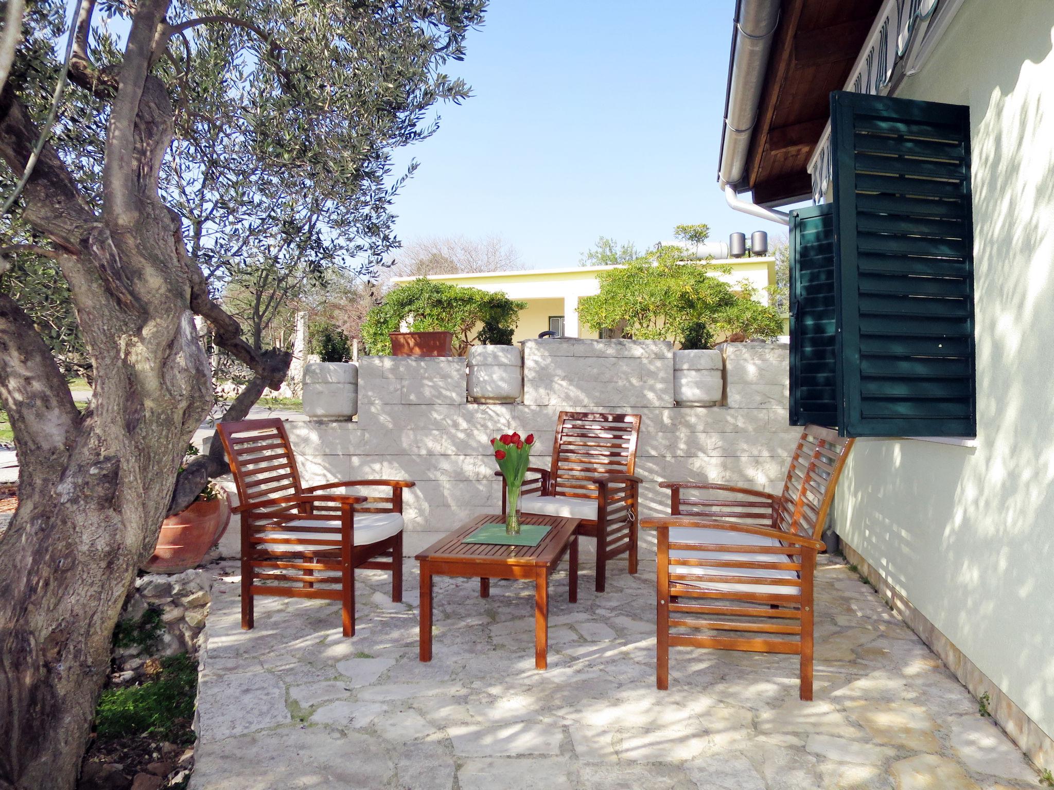 Photo 1 - Maison de 1 chambre à Rogoznica avec piscine et vues à la mer