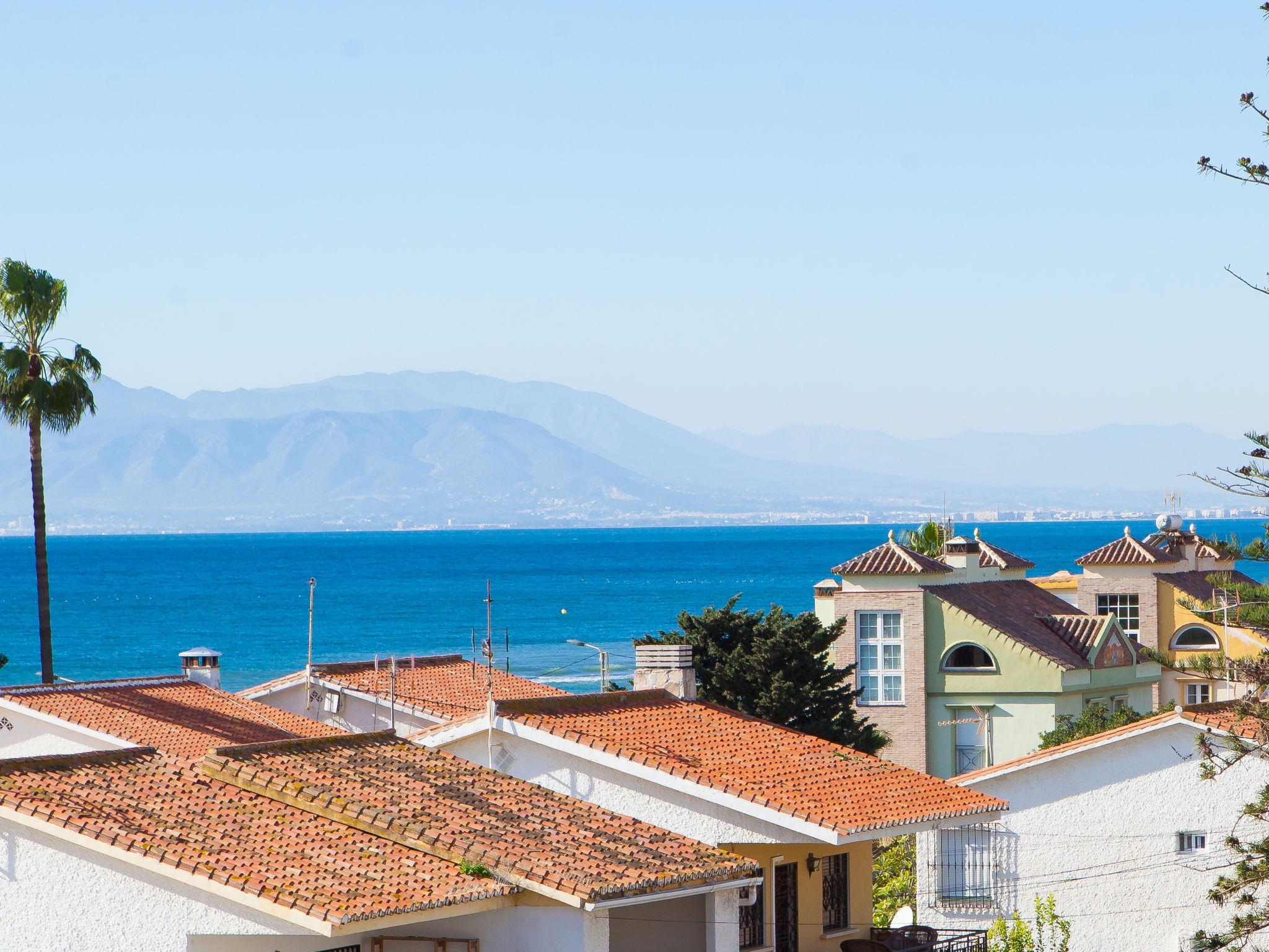 Foto 9 - Appartamento con 2 camere da letto a Rincón de la Victoria con terrazza e vista mare