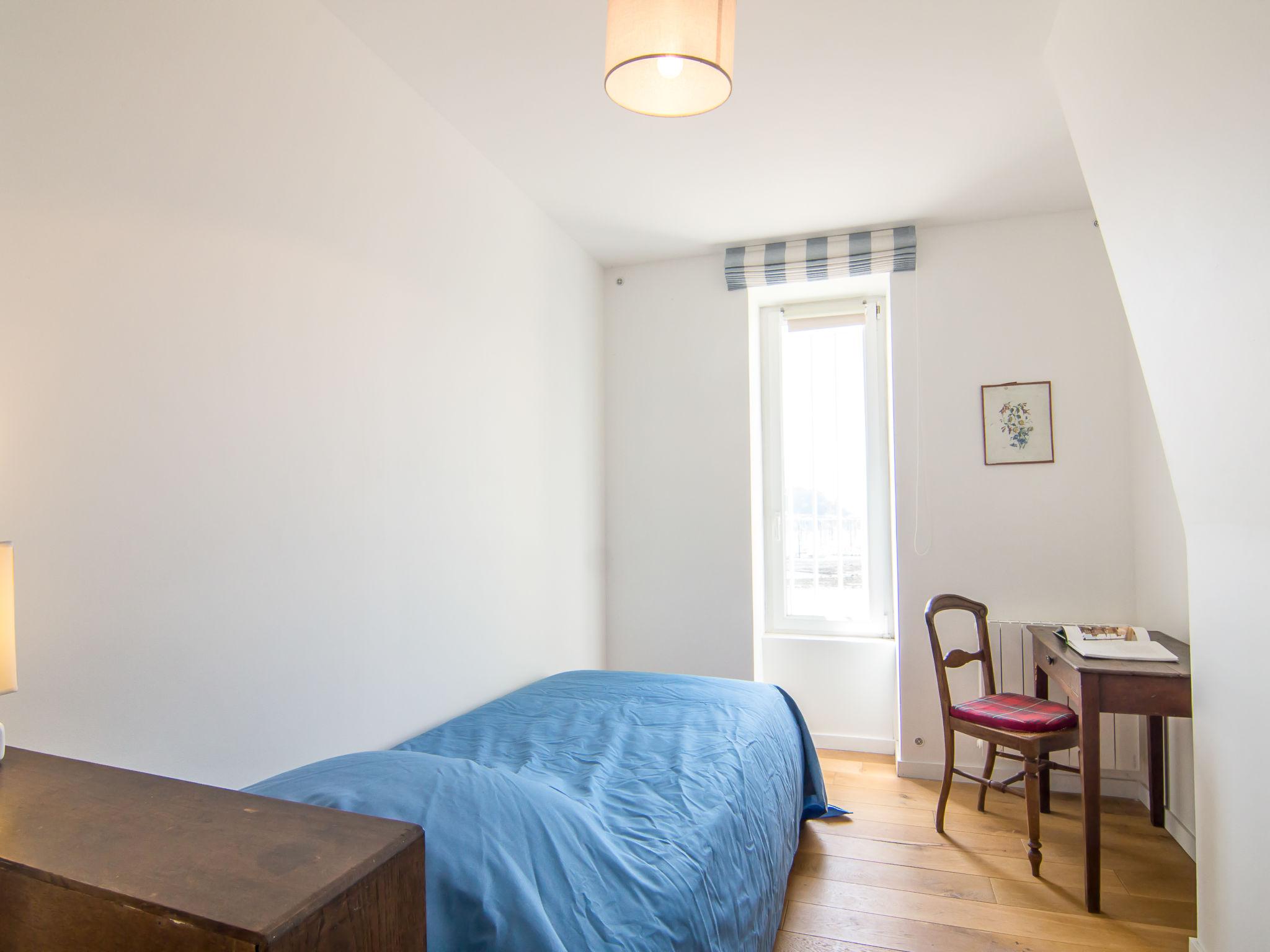 Foto 17 - Appartamento con 1 camera da letto a Saint-Malo con vista mare