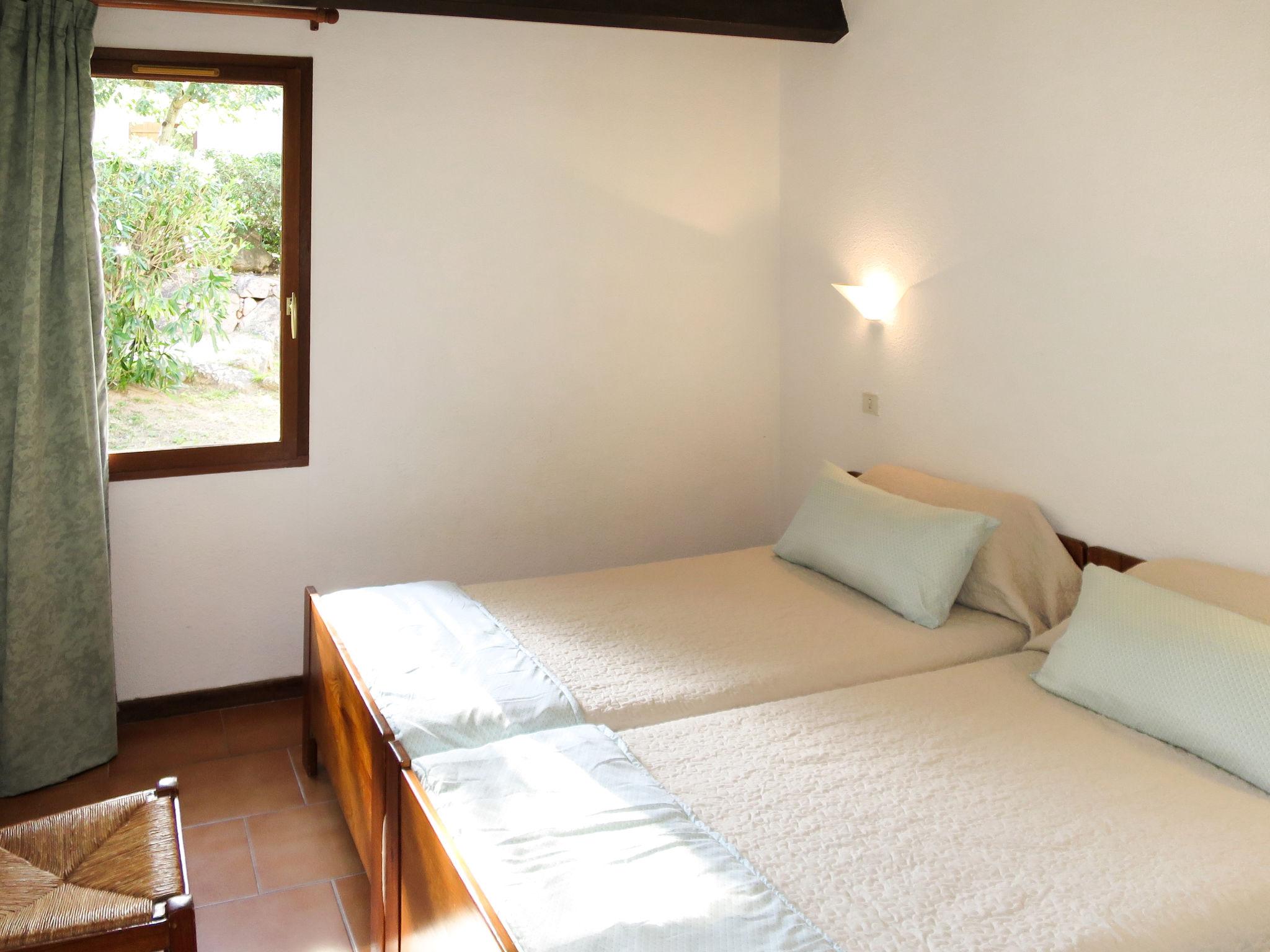 Foto 9 - Apartamento de 2 habitaciones en Porto-Vecchio con piscina y vistas al mar