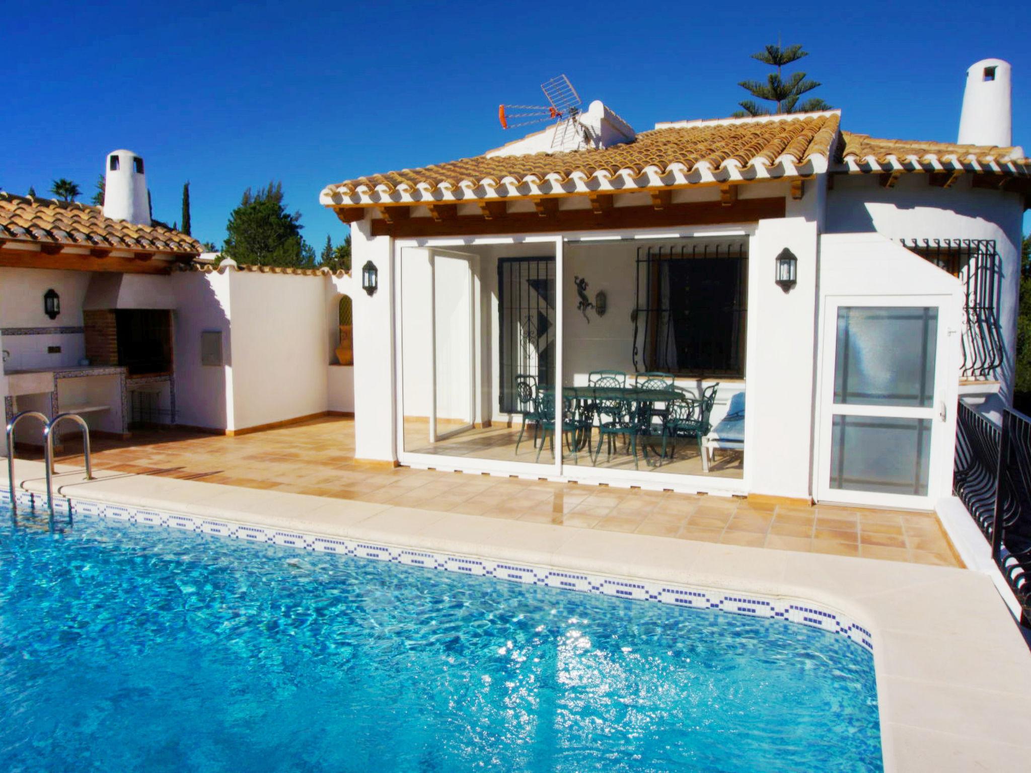 Photo 14 - Maison de 3 chambres à Dénia avec piscine privée et vues à la mer