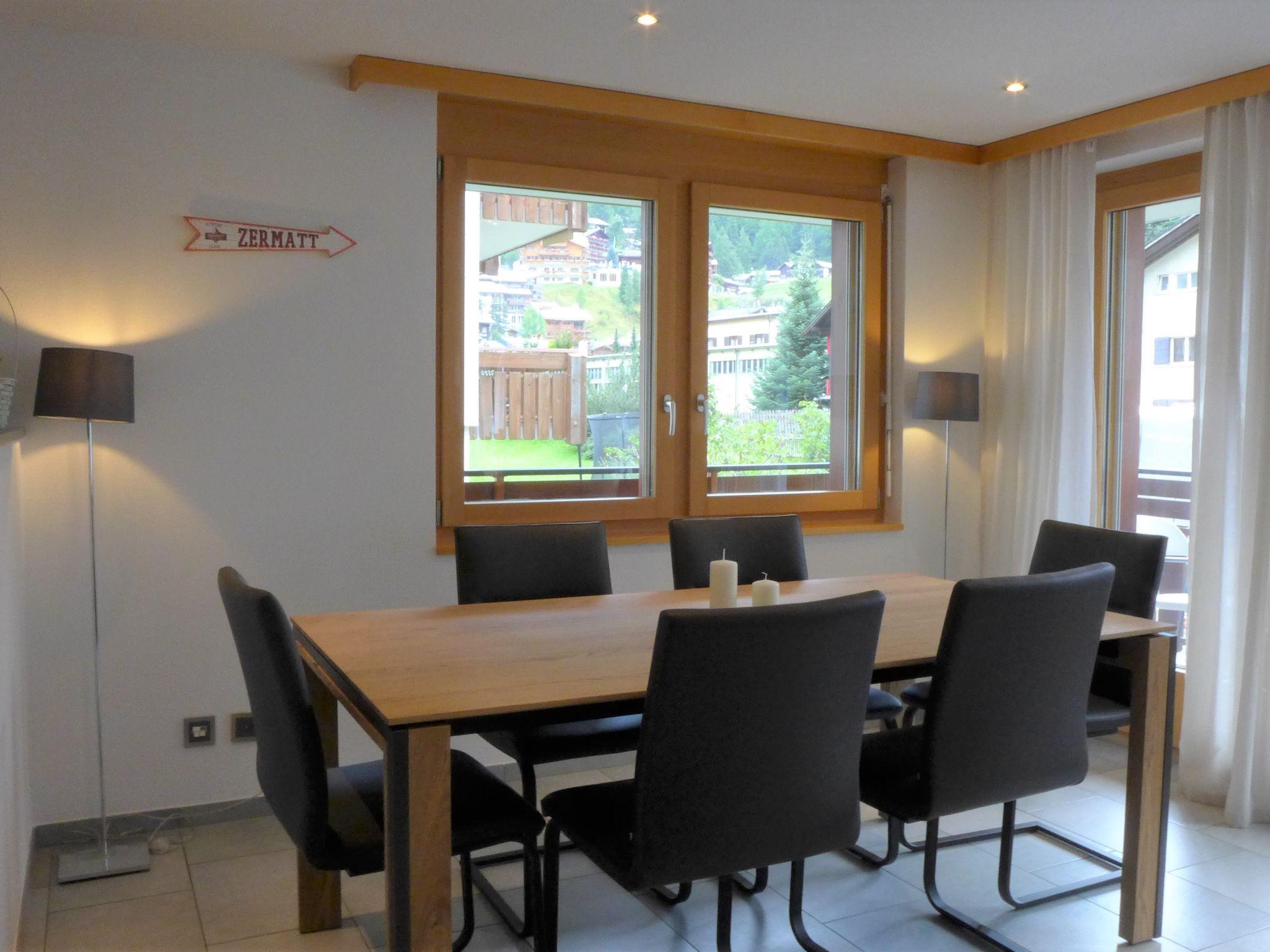 Photo 11 - 3 bedroom Apartment in Zermatt with mountain view