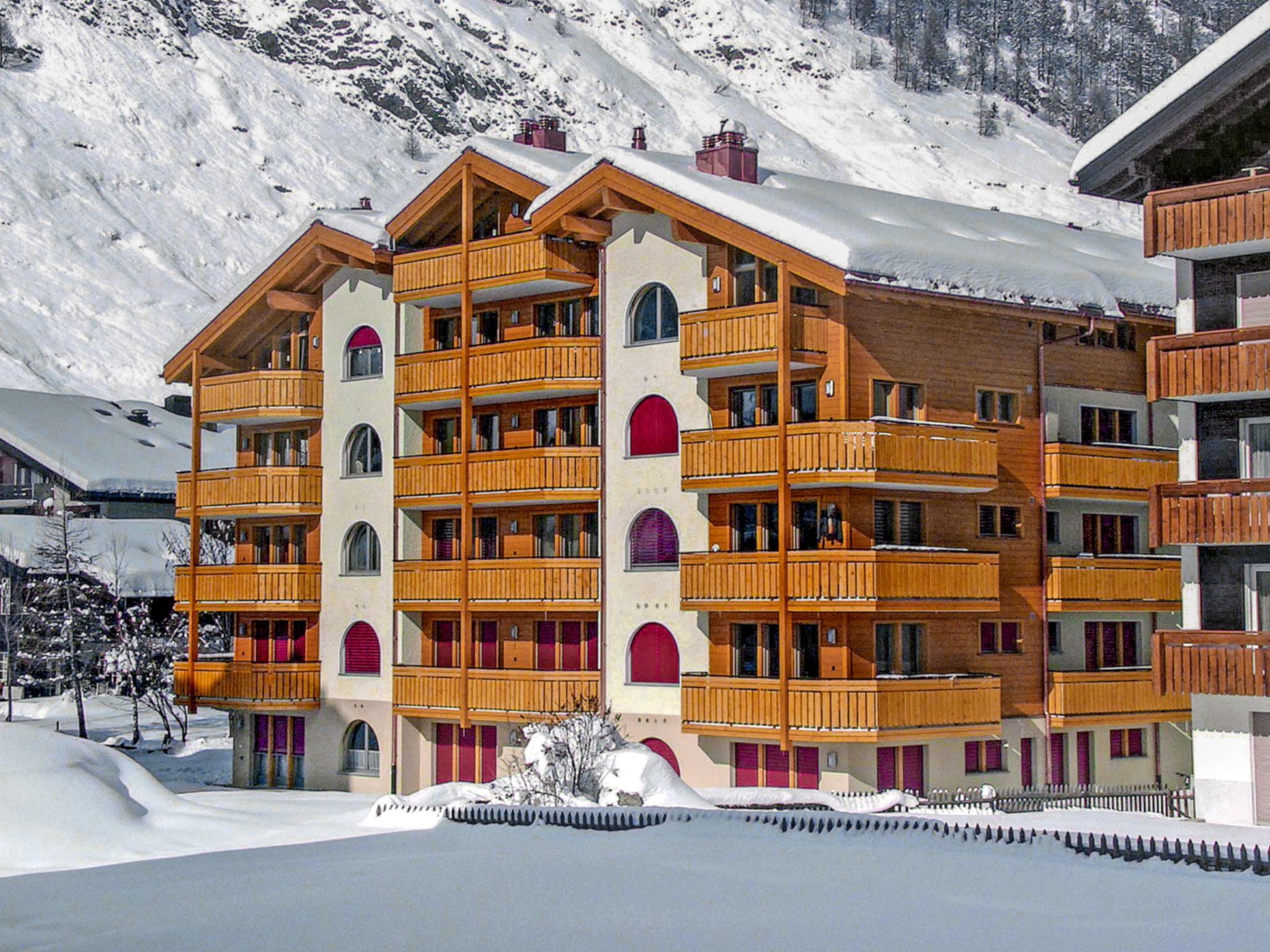 Foto 20 - Apartamento de 3 quartos em Zermatt com vista para a montanha