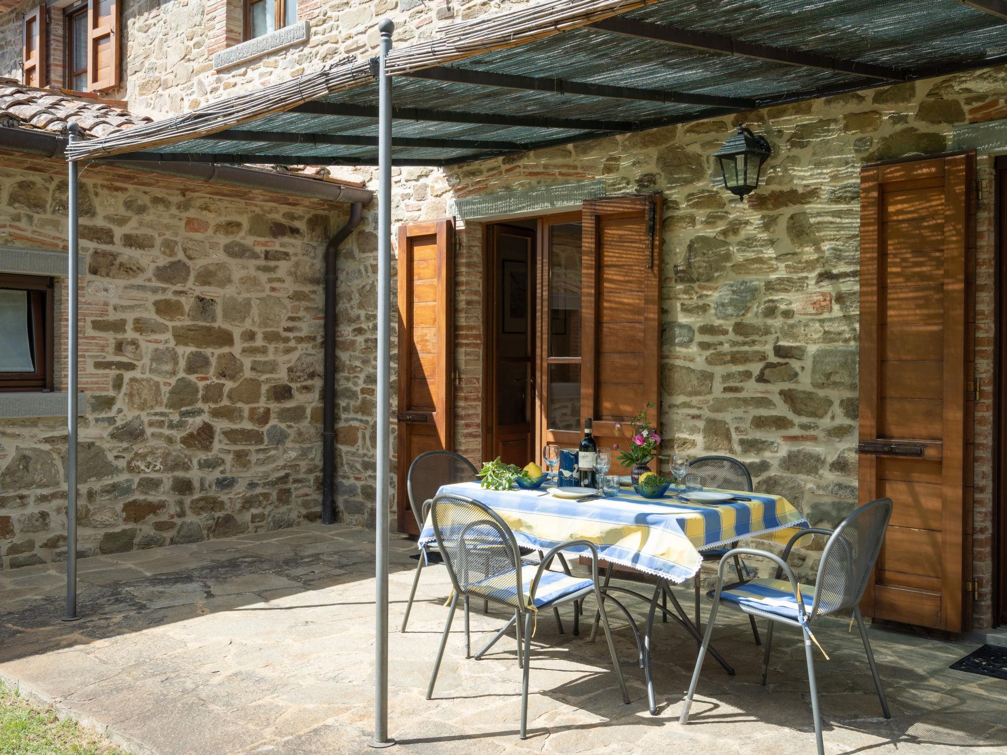 Foto 46 - Haus mit 5 Schlafzimmern in Civitella in Val di Chiana mit privater pool und garten