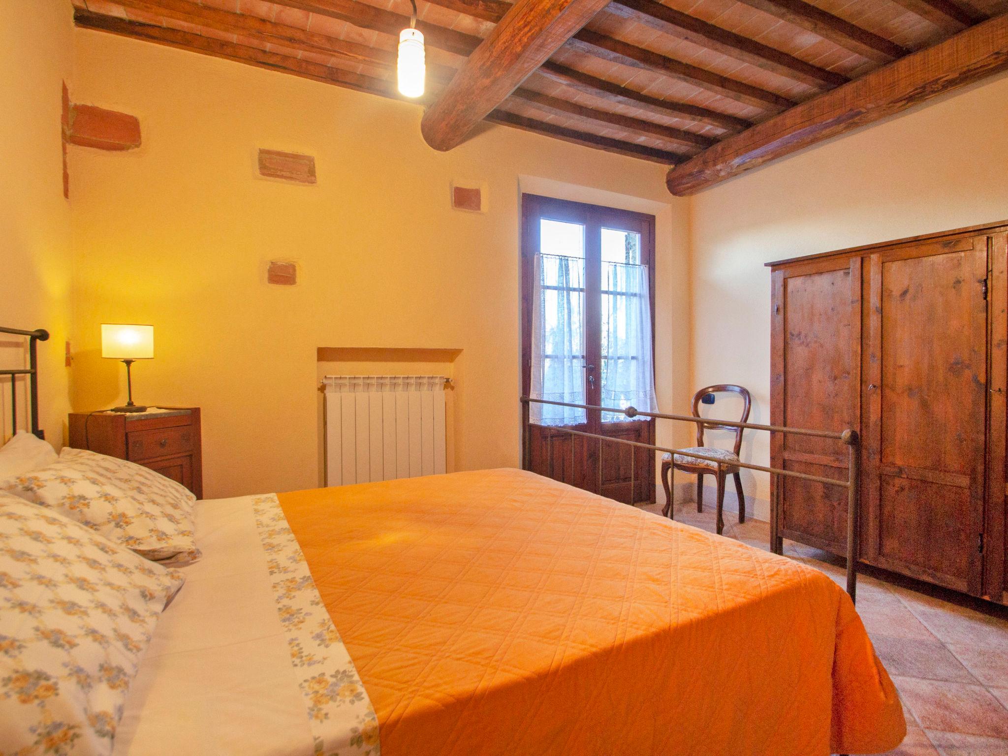 Foto 51 - Haus mit 6 Schlafzimmern in Castellina in Chianti mit privater pool und garten