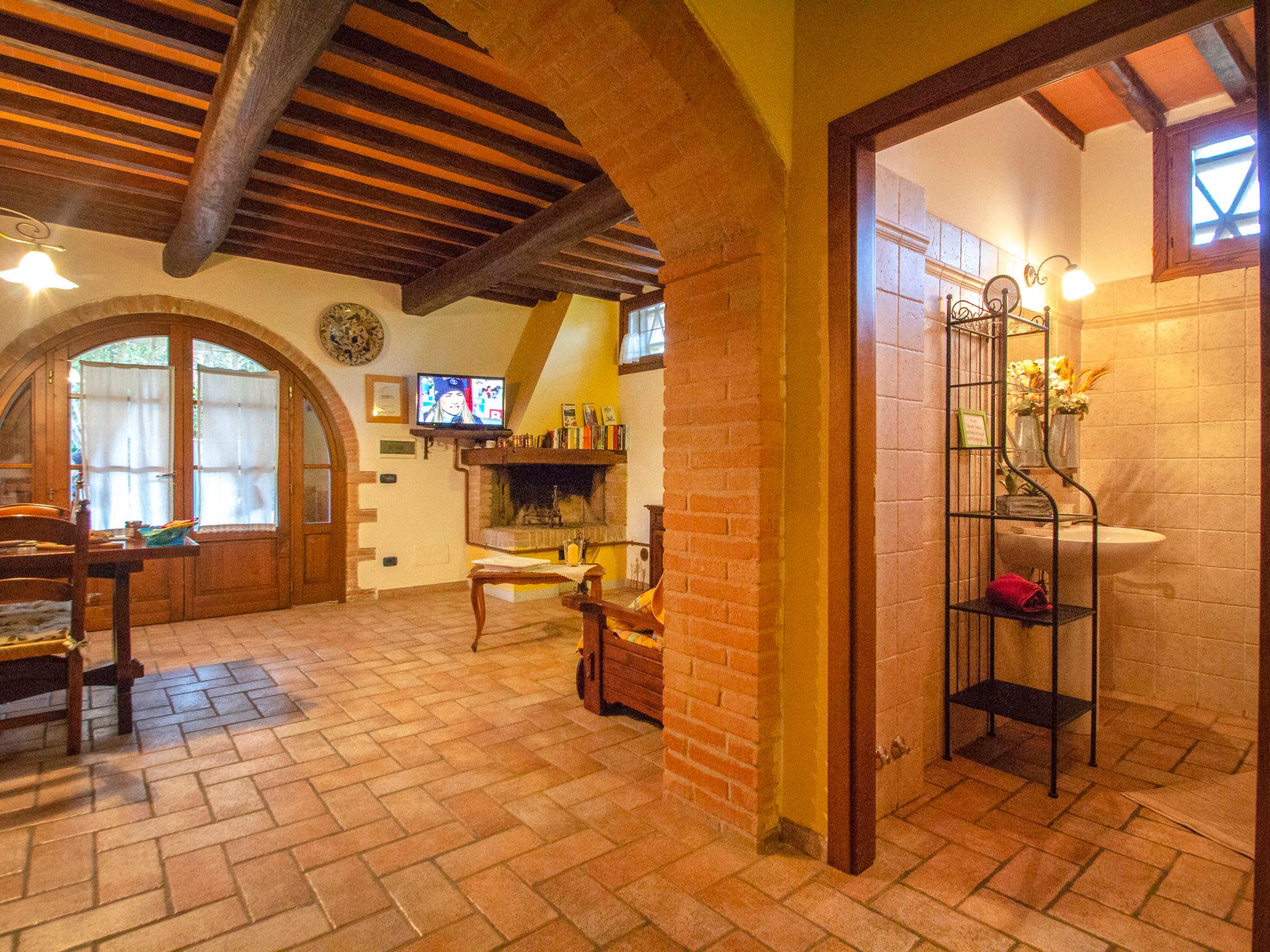 Photo 22 - 6 bedroom House in Castellina in Chianti with private pool and garden