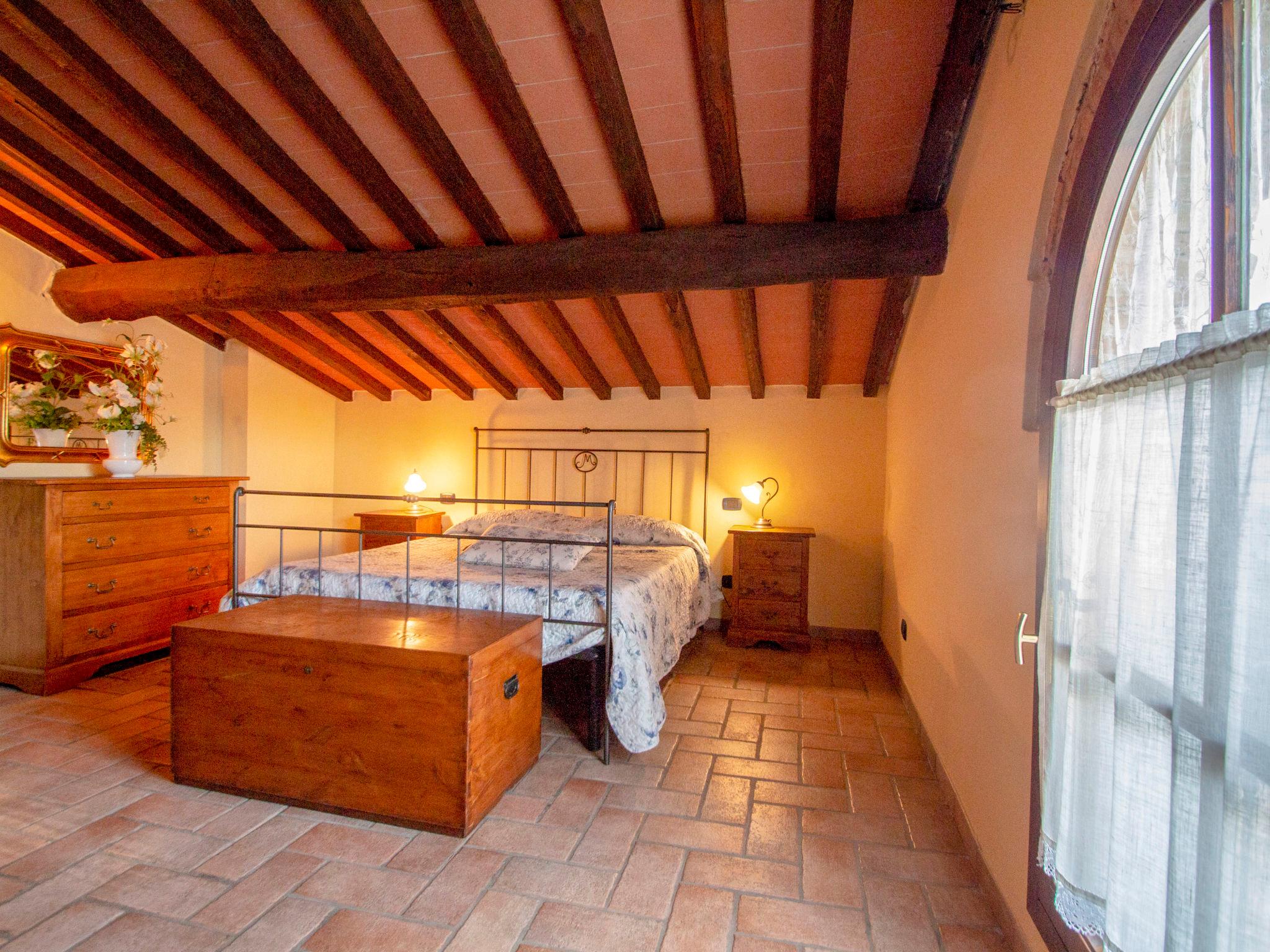 Photo 36 - 6 bedroom House in Castellina in Chianti with private pool and garden
