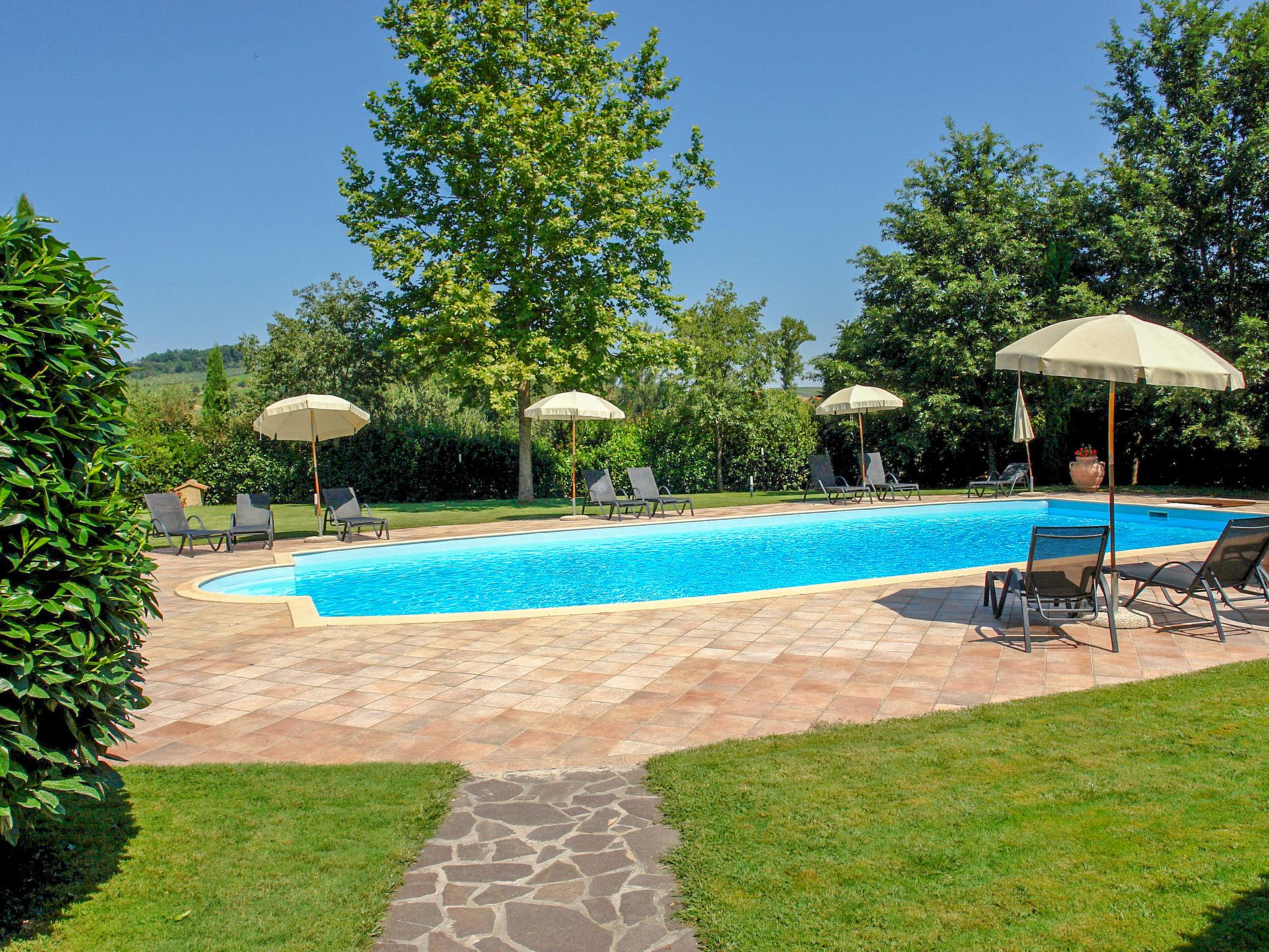 Foto 3 - Casa de 6 habitaciones en Castellina in Chianti con piscina privada y jardín